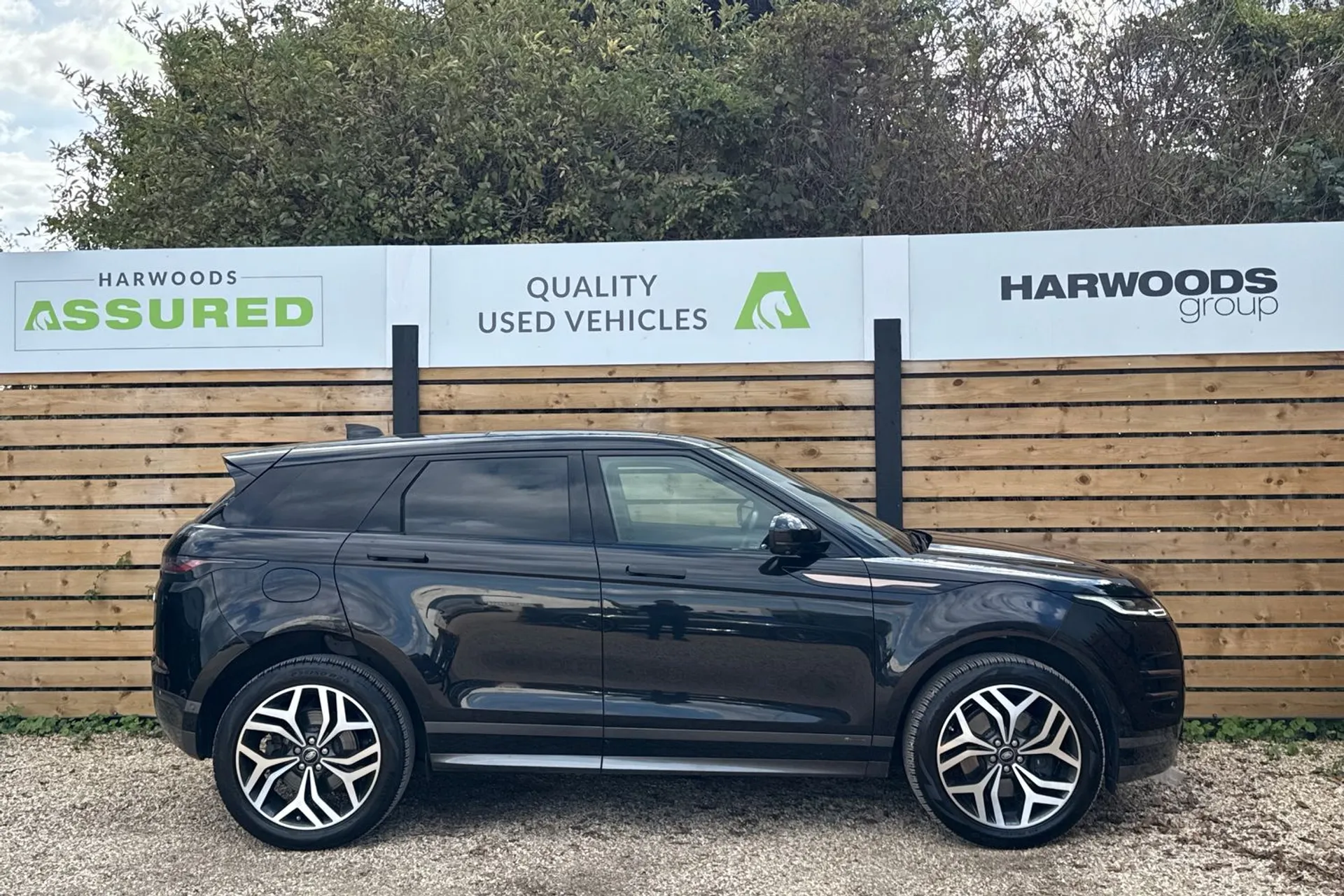 LAND ROVER RANGE ROVER EVOQUE thumbnail image number 2