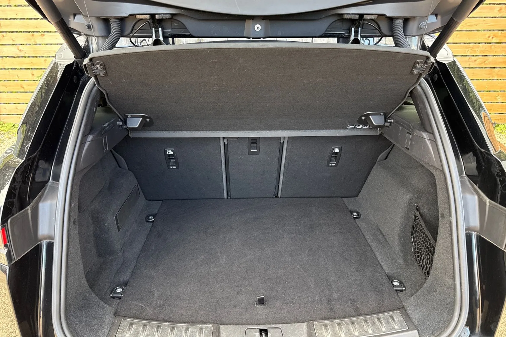 LAND ROVER RANGE ROVER EVOQUE thumbnail image number 21