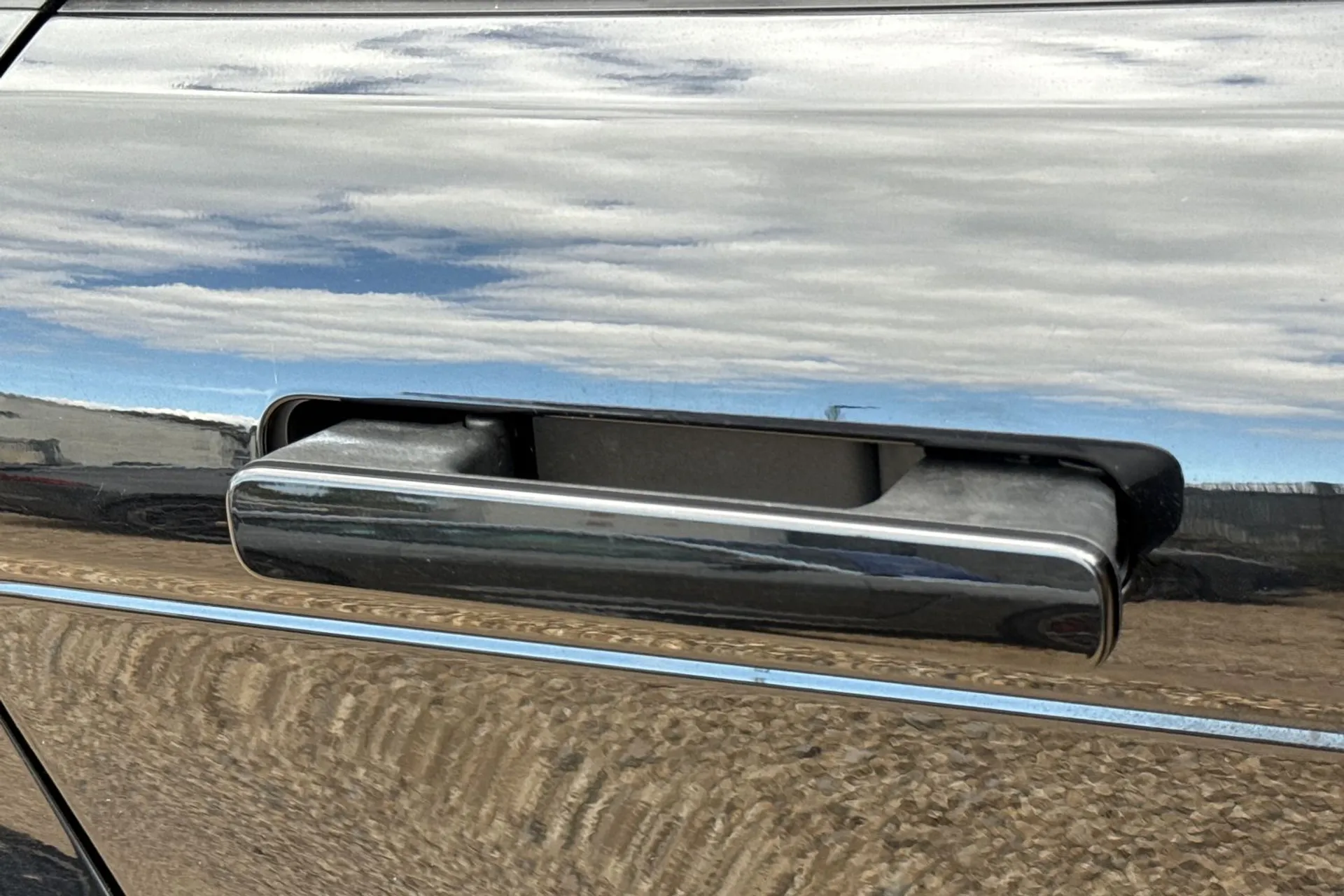 LAND ROVER RANGE ROVER EVOQUE thumbnail image number 17