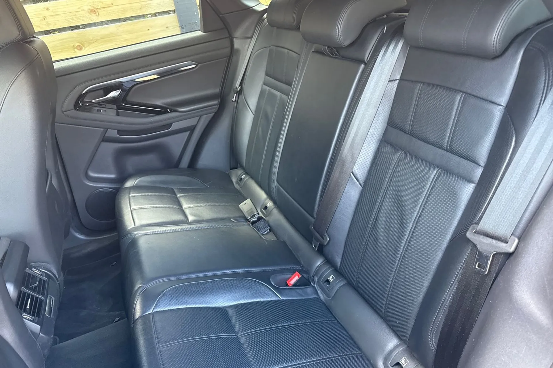 LAND ROVER RANGE ROVER EVOQUE thumbnail image number 34