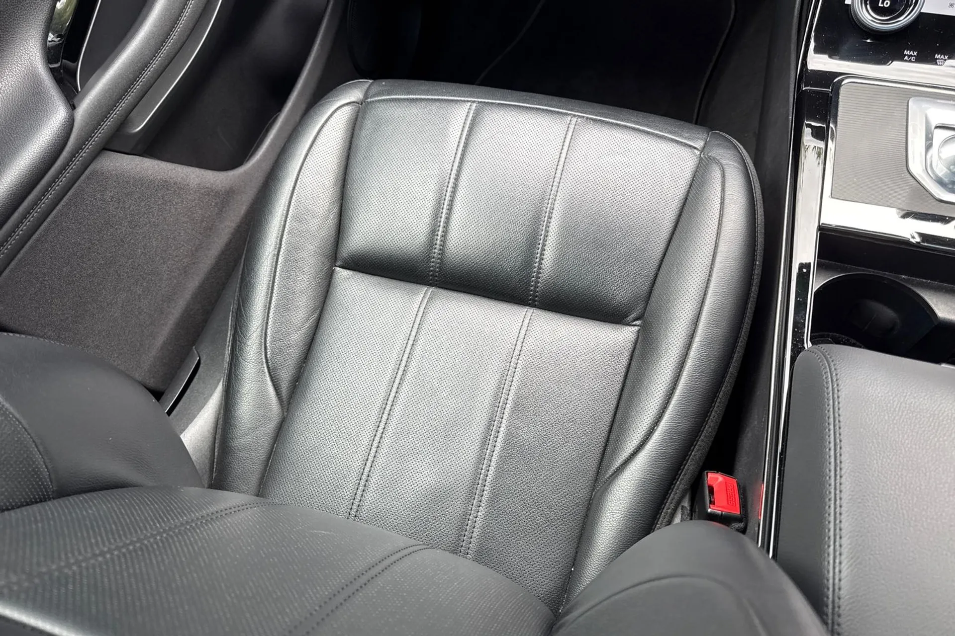 LAND ROVER RANGE ROVER EVOQUE thumbnail image number 35