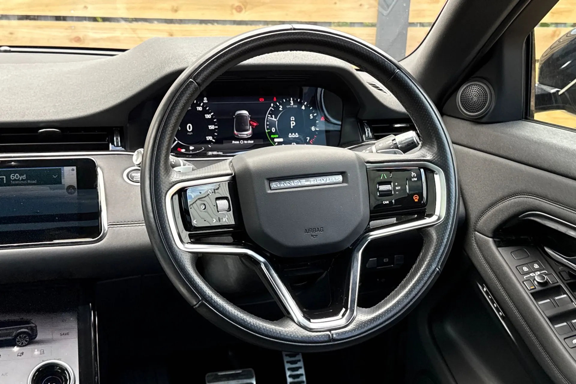 LAND ROVER RANGE ROVER EVOQUE thumbnail image number 37