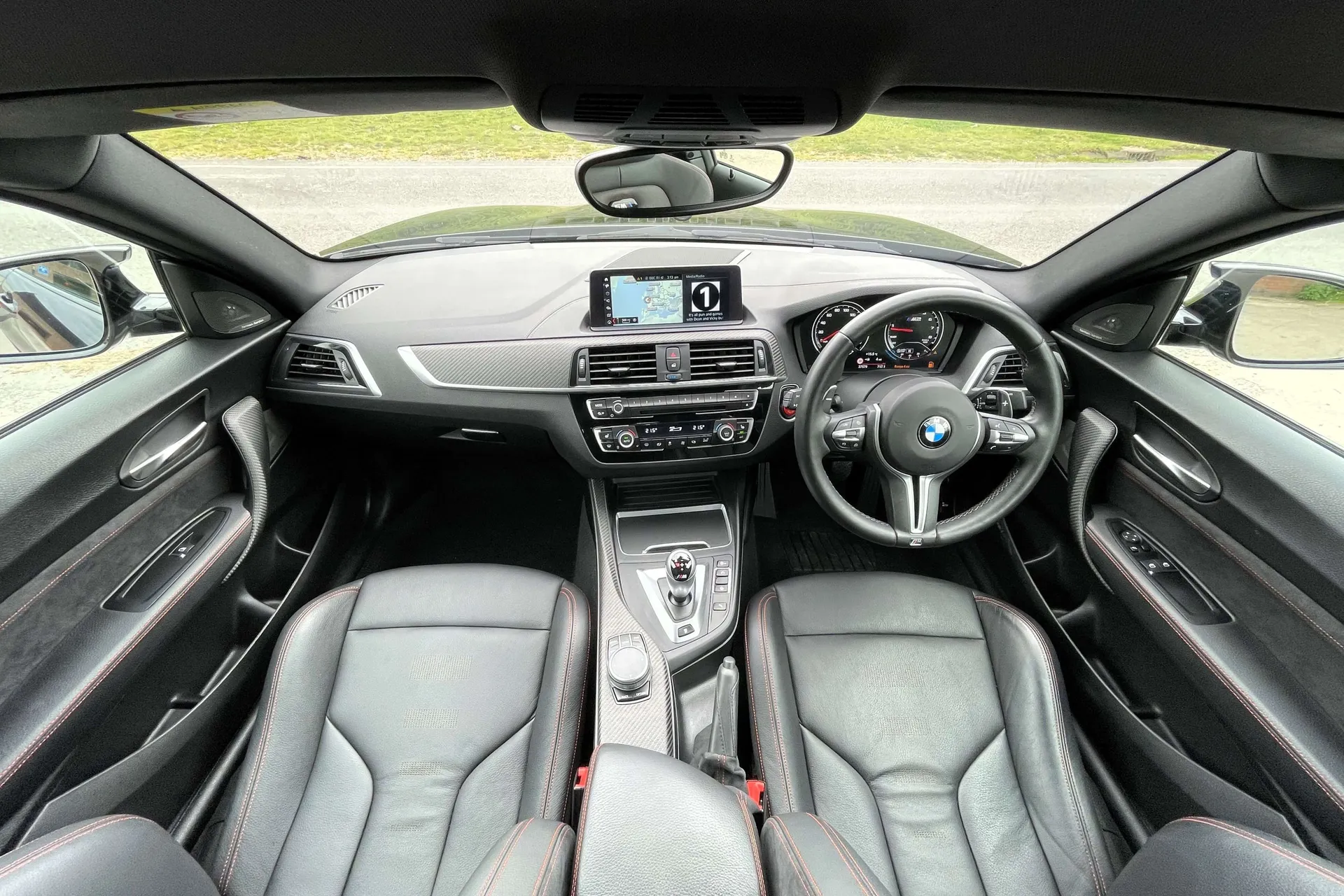 BMW M2 thumbnail image number 3