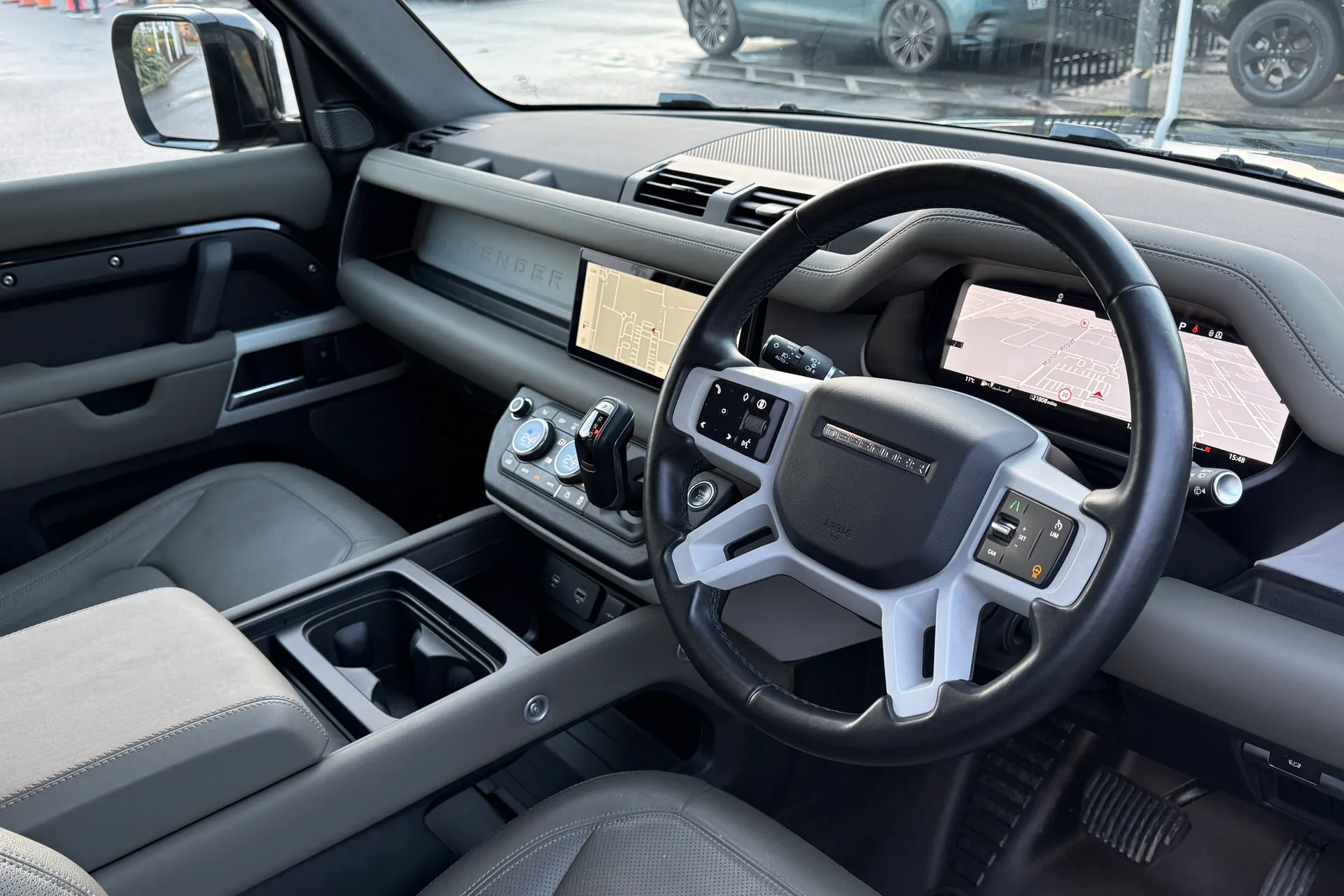 LAND ROVER DEFENDER thumbnail image number 50