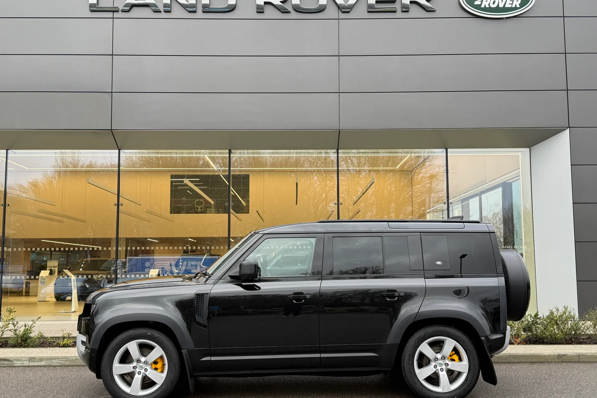 LAND ROVER DEFENDER thumbnail image number 11