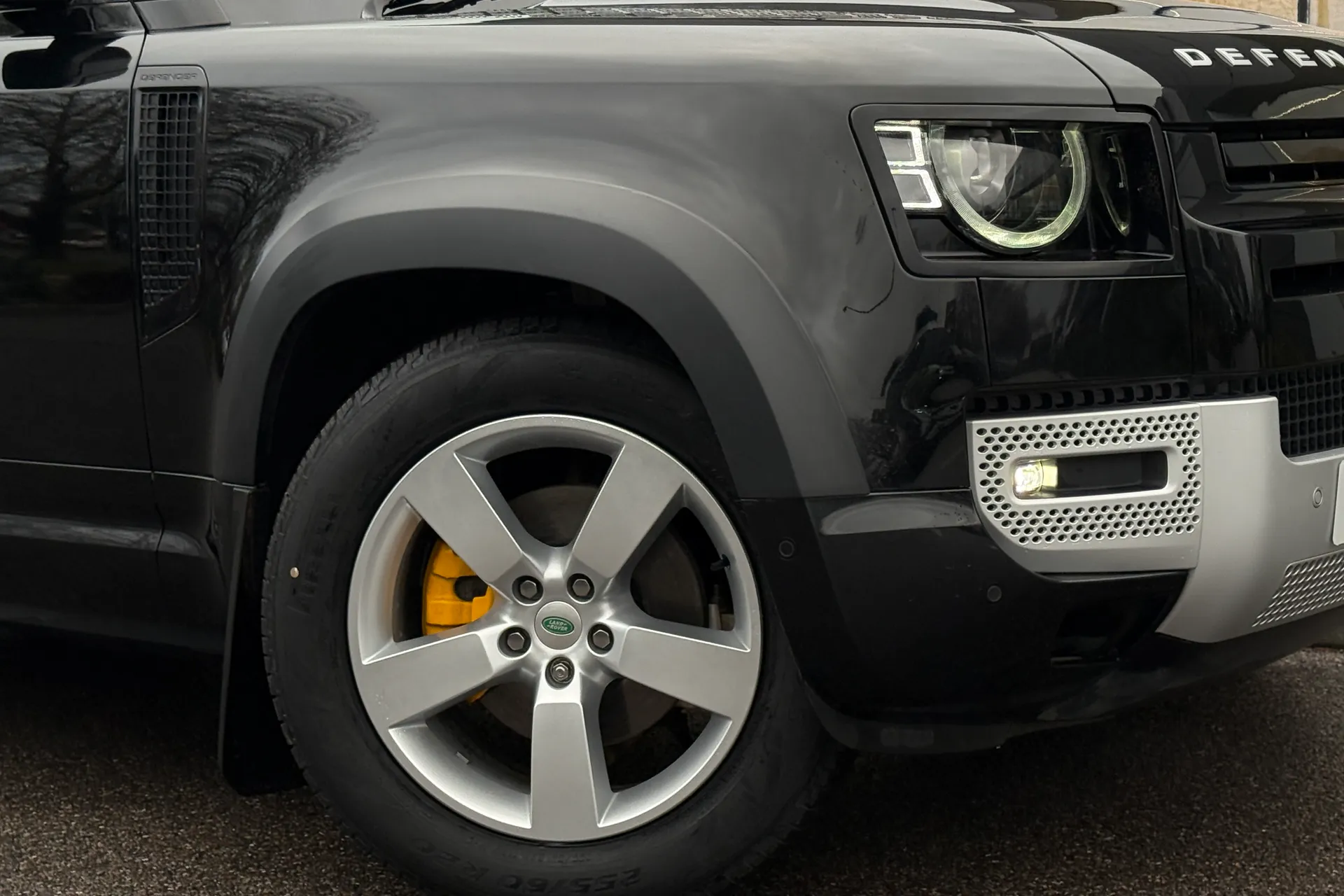 LAND ROVER DEFENDER thumbnail image number 12