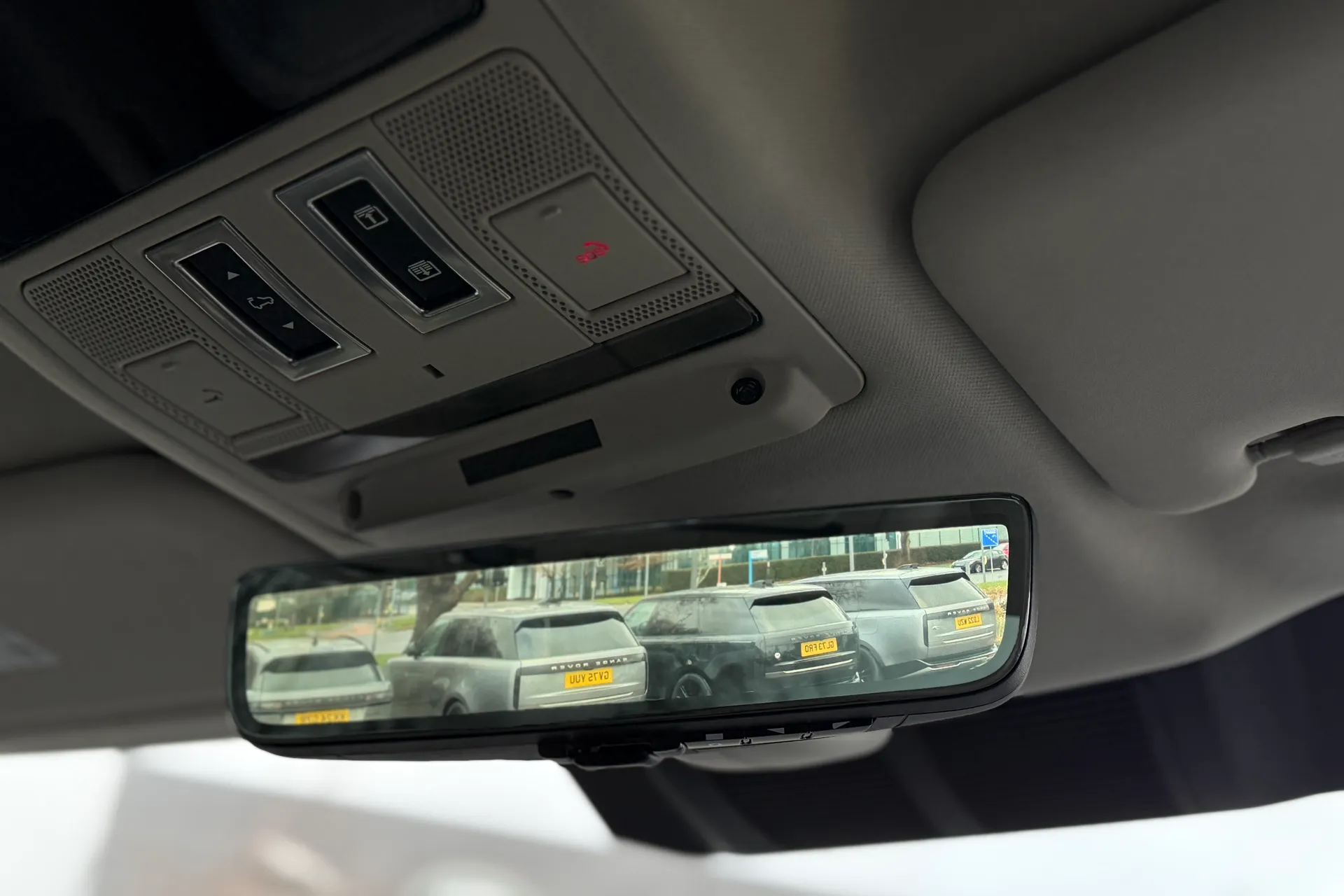 LAND ROVER DEFENDER thumbnail image number 27