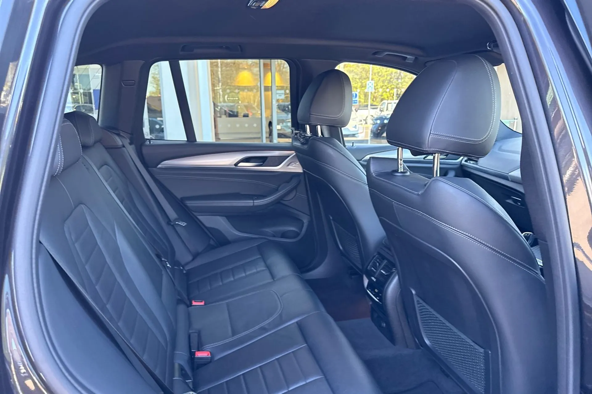 BMW X3 thumbnail image number 21