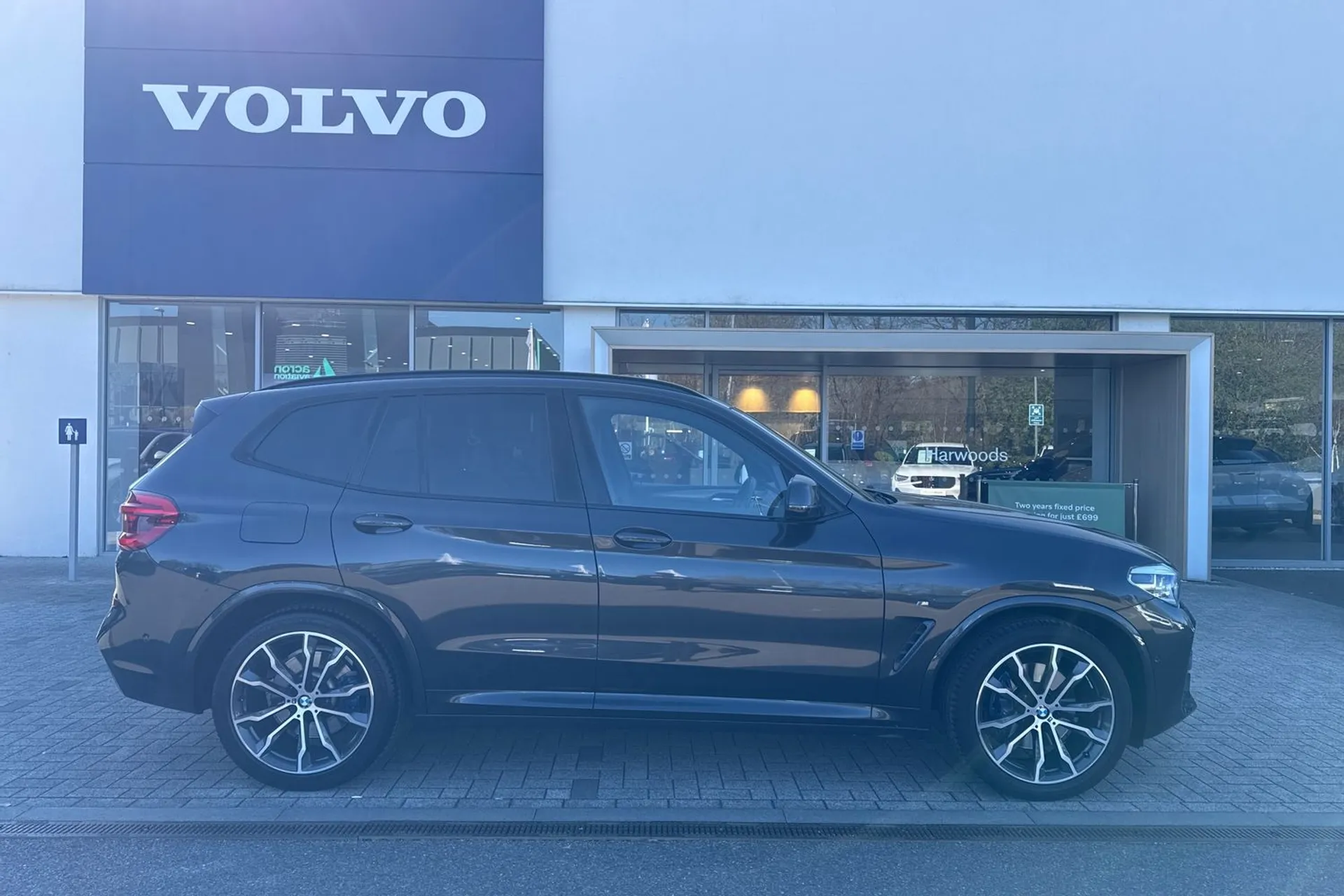 BMW X3 thumbnail image number 2