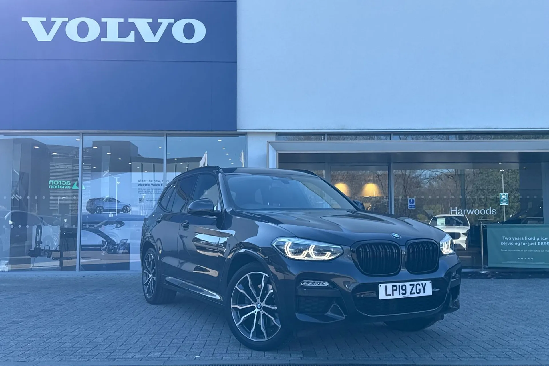 BMW X3 focused image