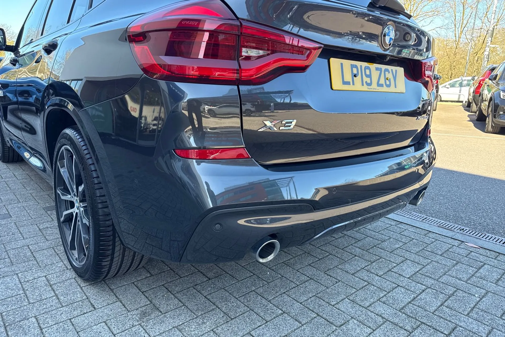 BMW X3 thumbnail image number 16