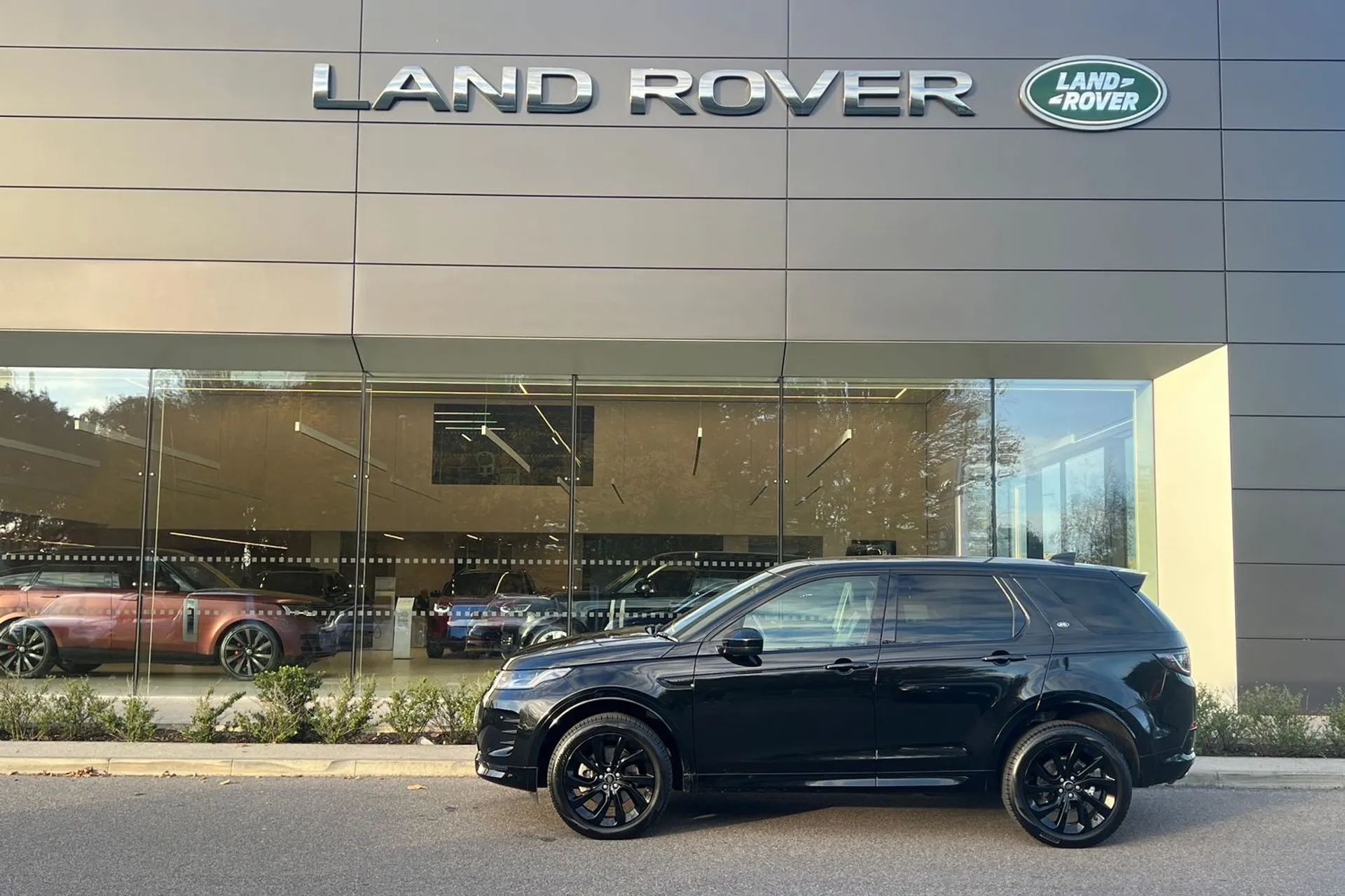 LAND ROVER DISCOVERY SPORT thumbnail image number 7