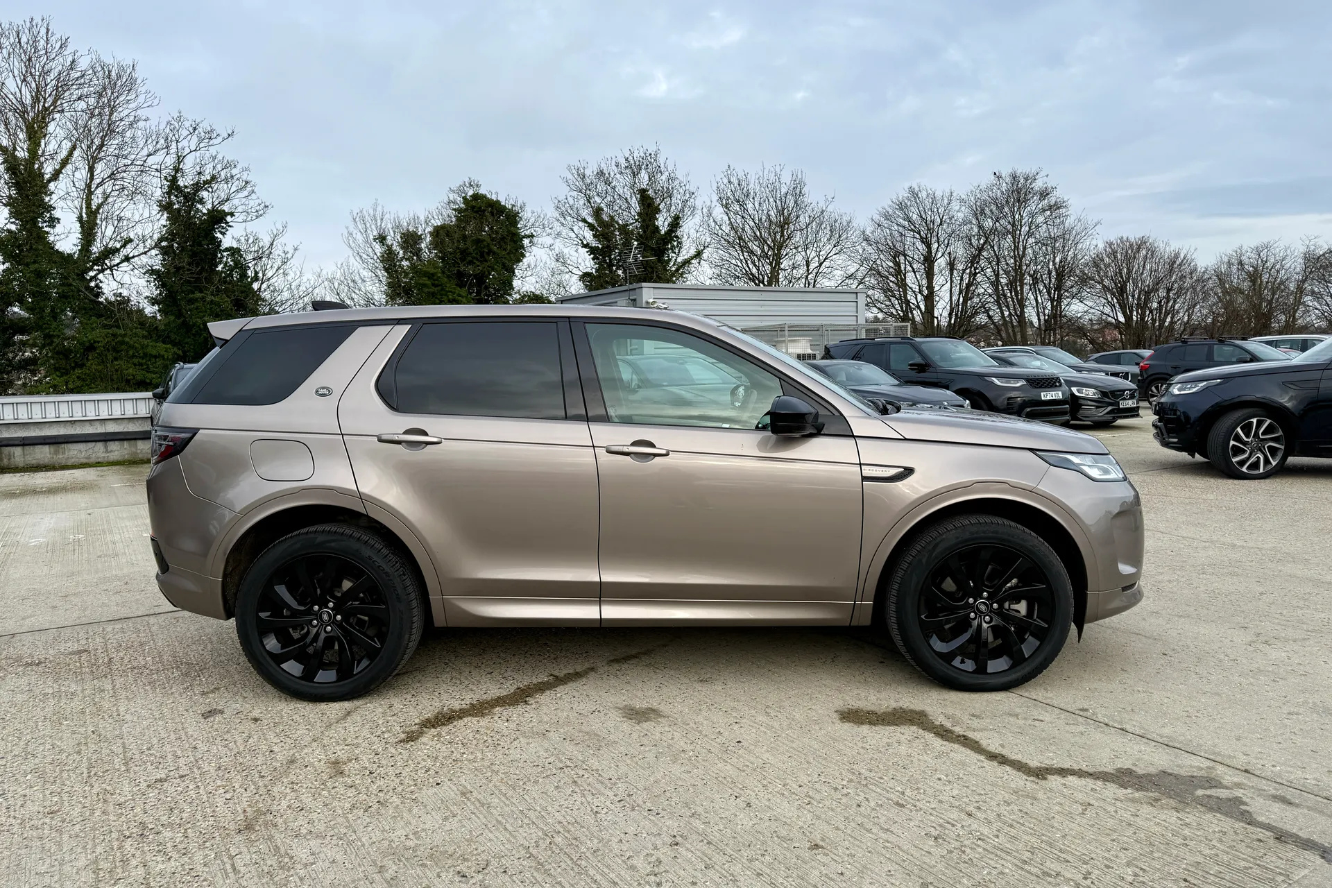 LAND ROVER DISCOVERY SPORT thumbnail image number 2