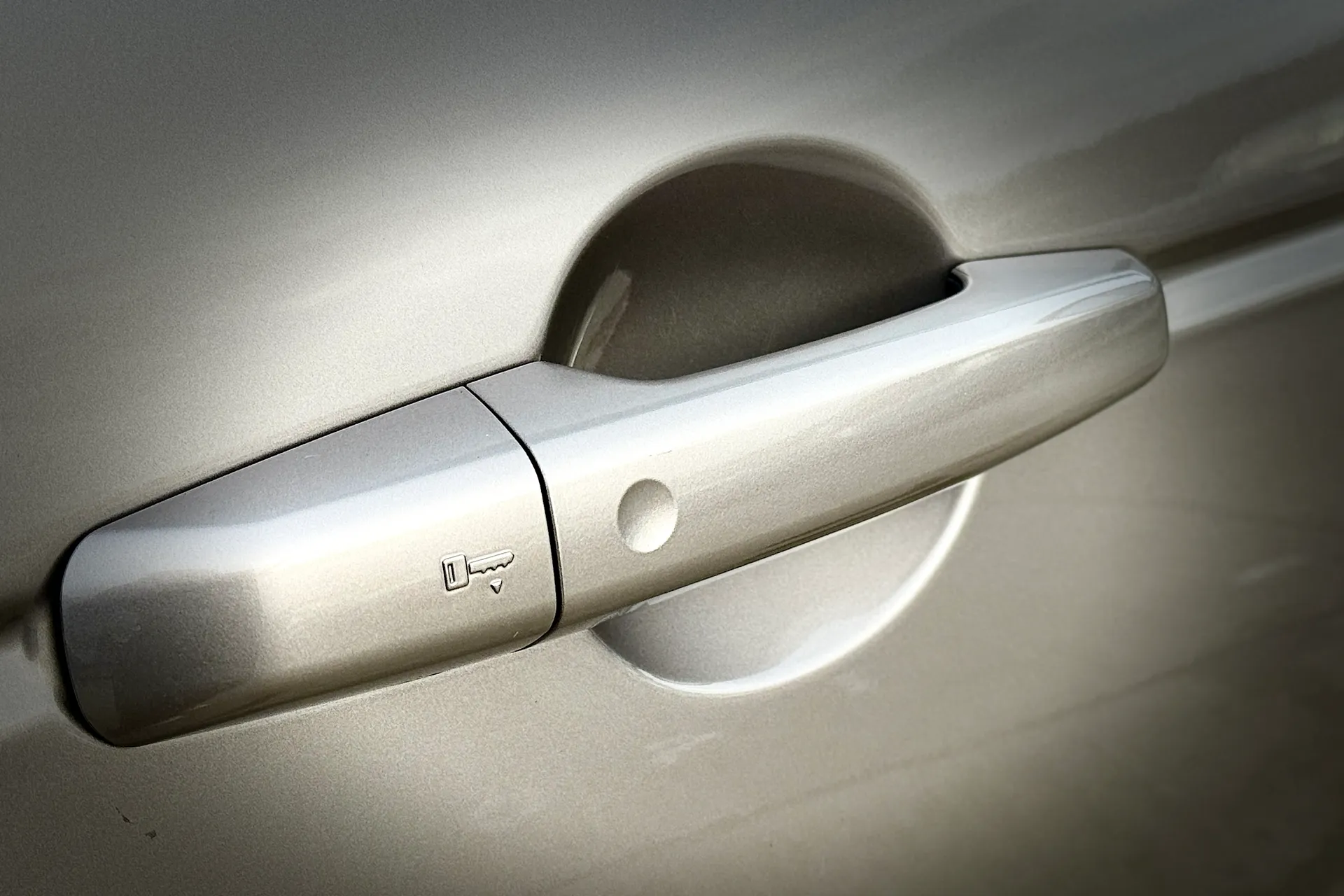 LAND ROVER DISCOVERY SPORT thumbnail image number 16