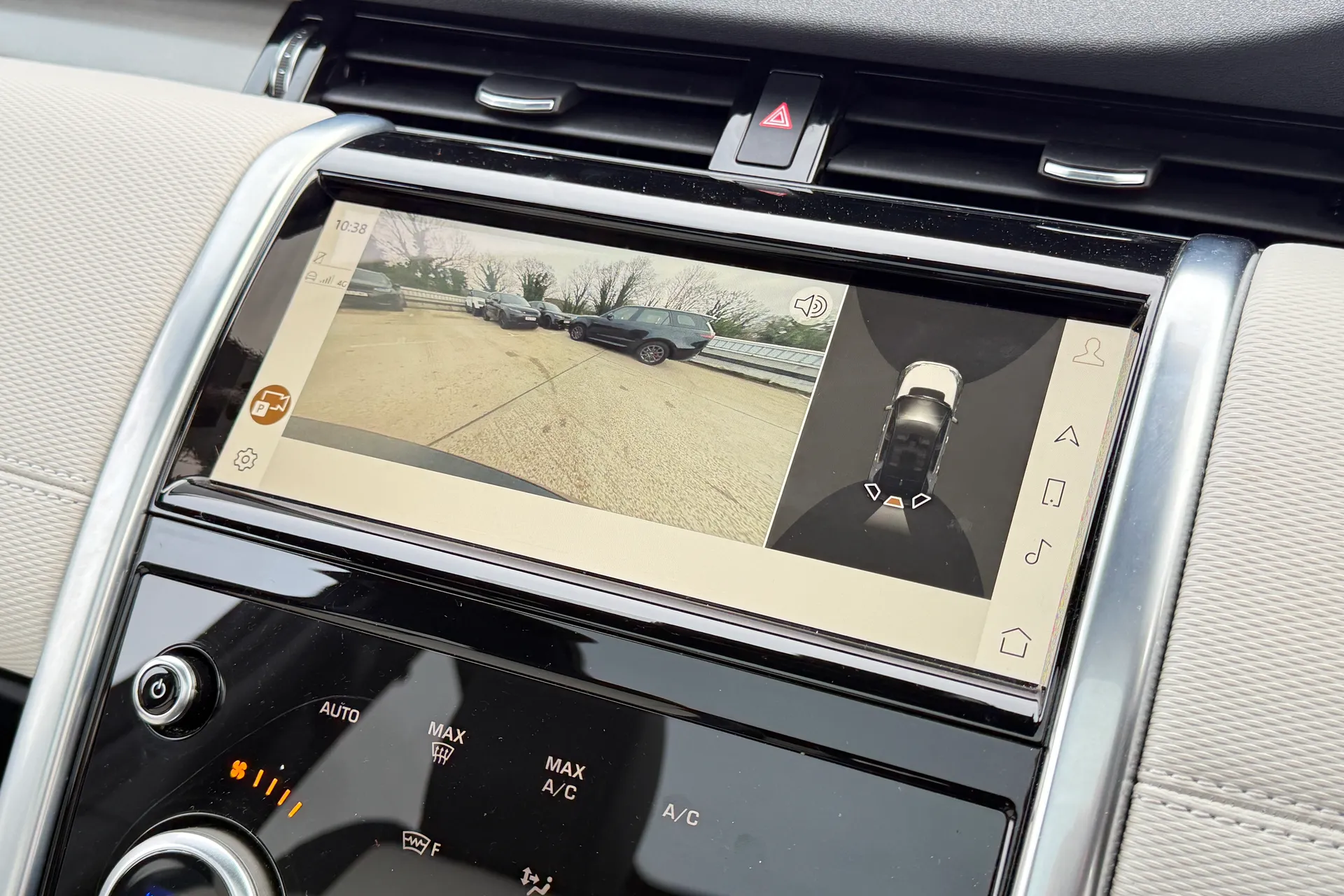 LAND ROVER DISCOVERY SPORT thumbnail image number 6