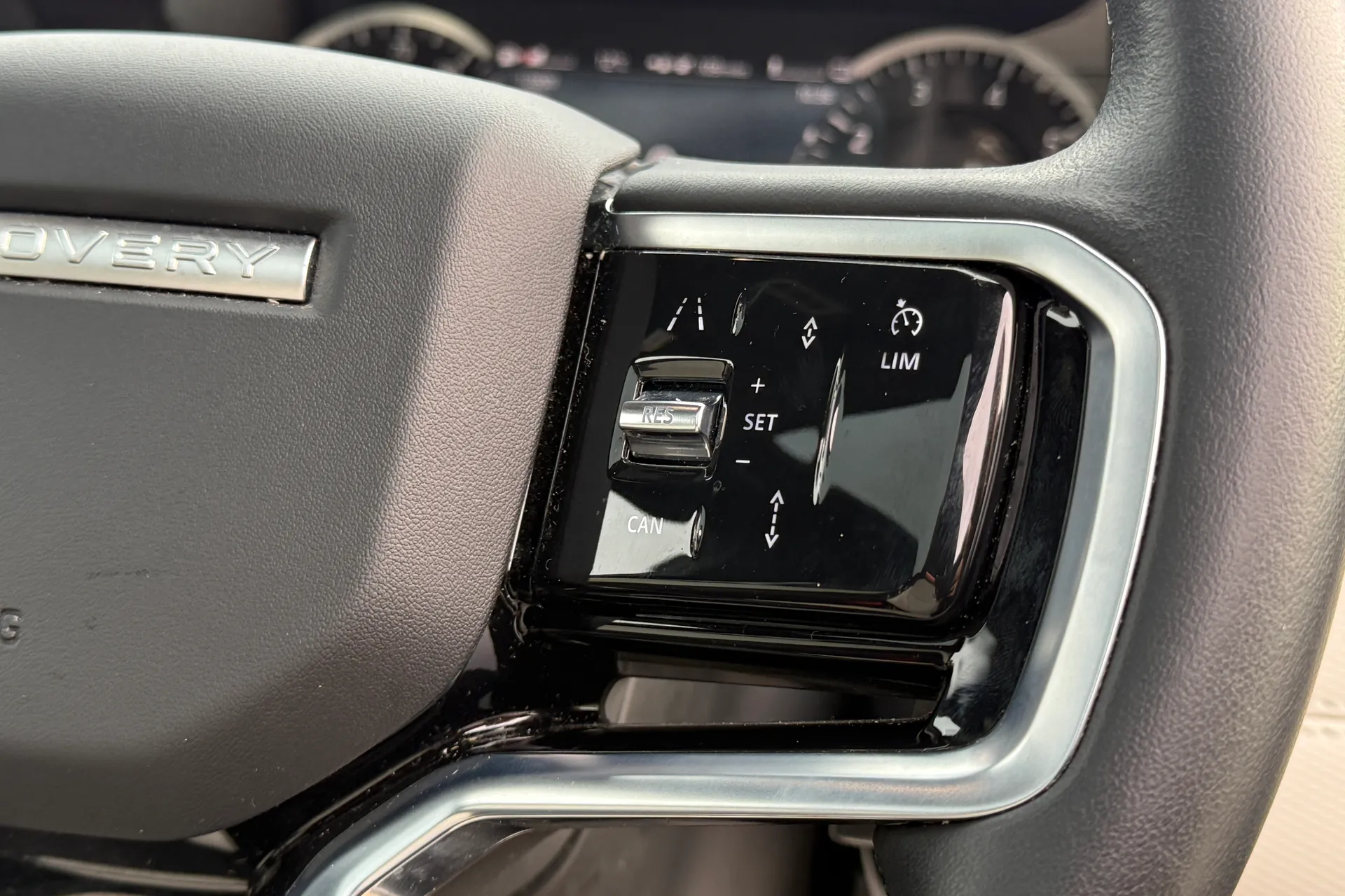 LAND ROVER DISCOVERY SPORT thumbnail image number 40