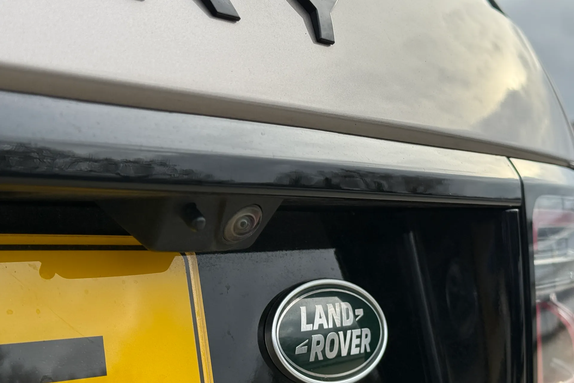 LAND ROVER DISCOVERY SPORT thumbnail image number 25