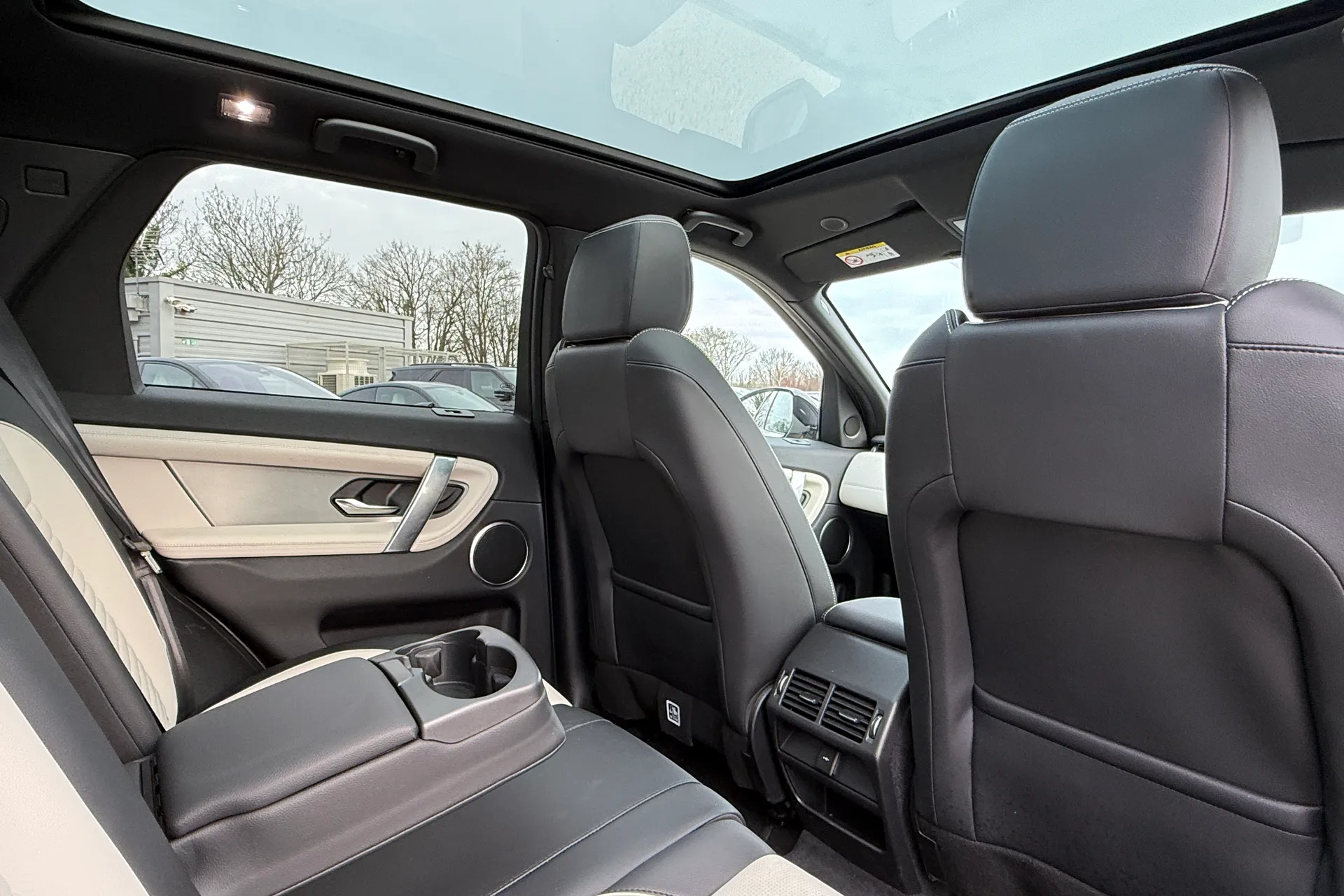 LAND ROVER DISCOVERY SPORT thumbnail image number 29