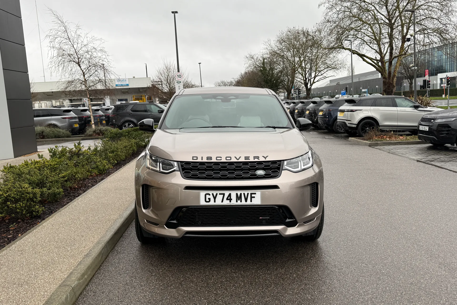 LAND ROVER DISCOVERY SPORT thumbnail image number 10