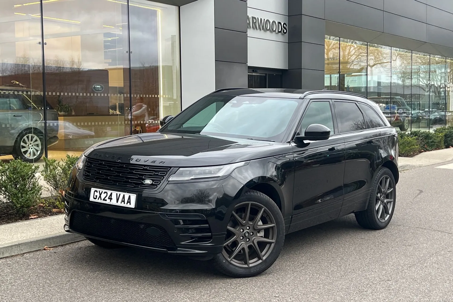 LAND ROVER RANGE ROVER VELAR thumbnail image number 30