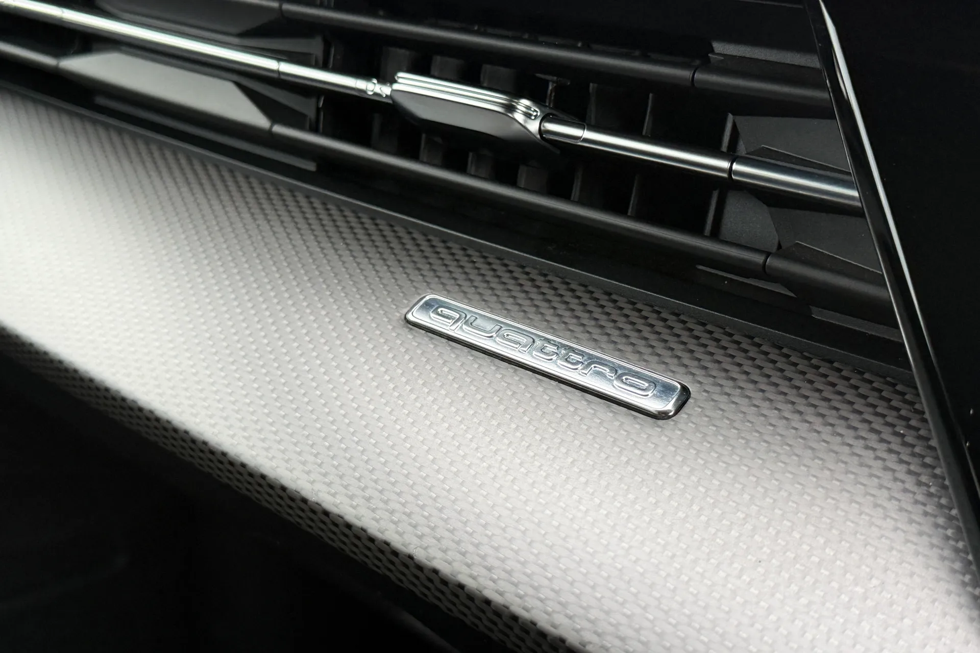 Audi RS3 thumbnail image number 32