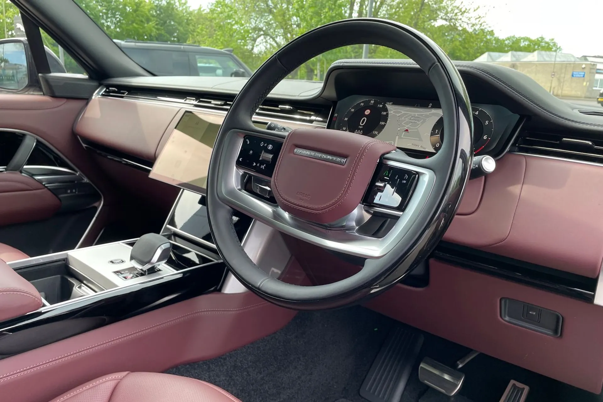 LAND ROVER RANGE ROVER thumbnail image number 34