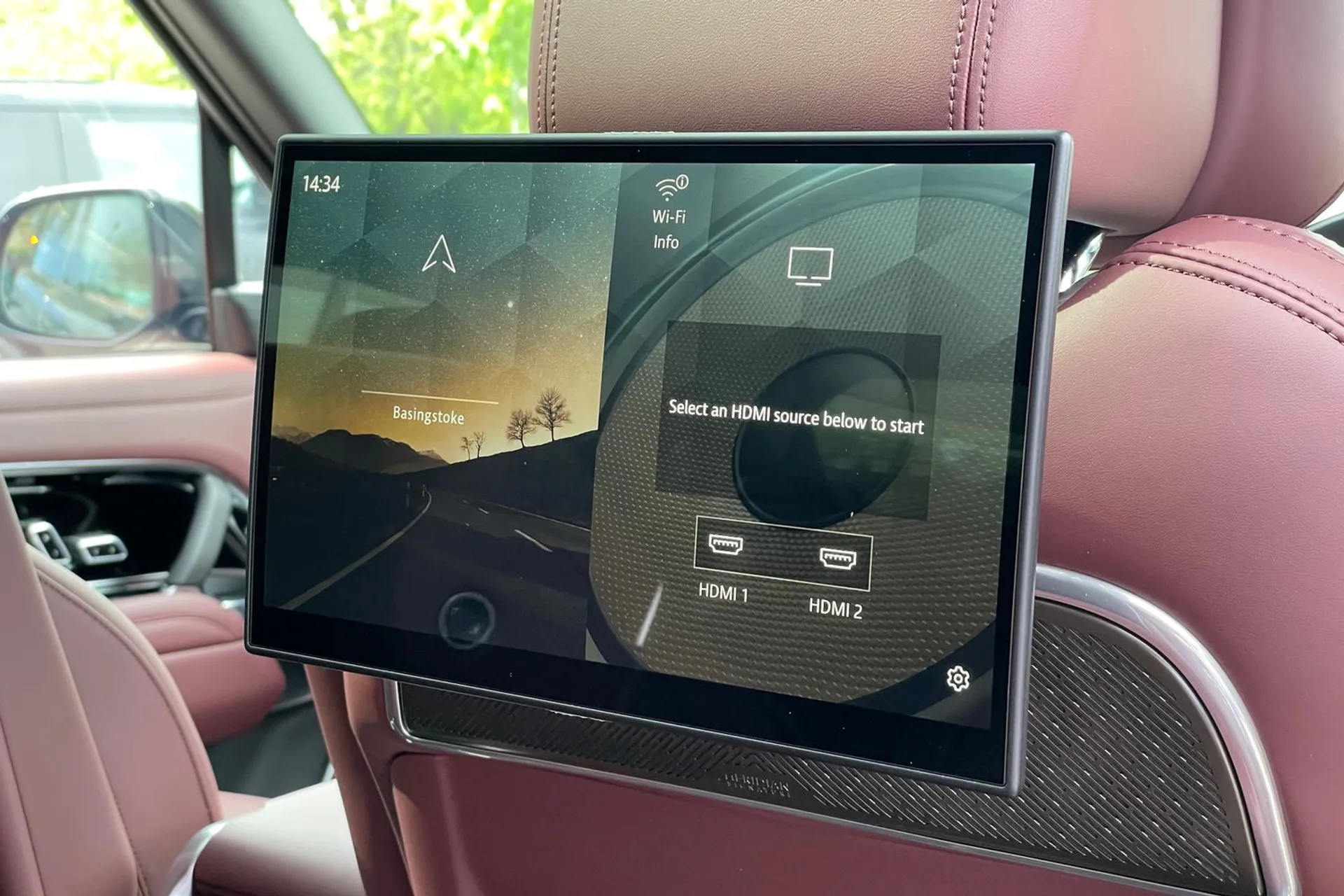 LAND ROVER RANGE ROVER thumbnail image number 4