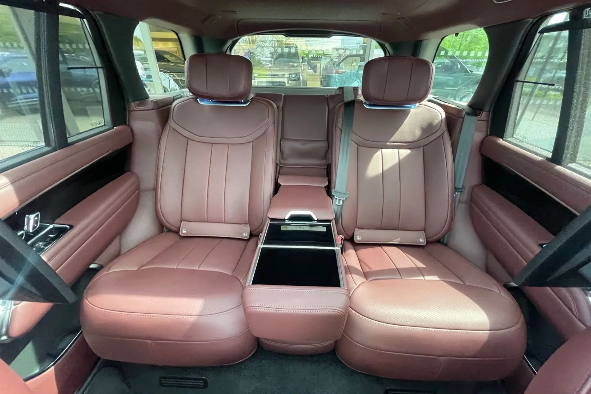 LAND ROVER RANGE ROVER thumbnail image number 12