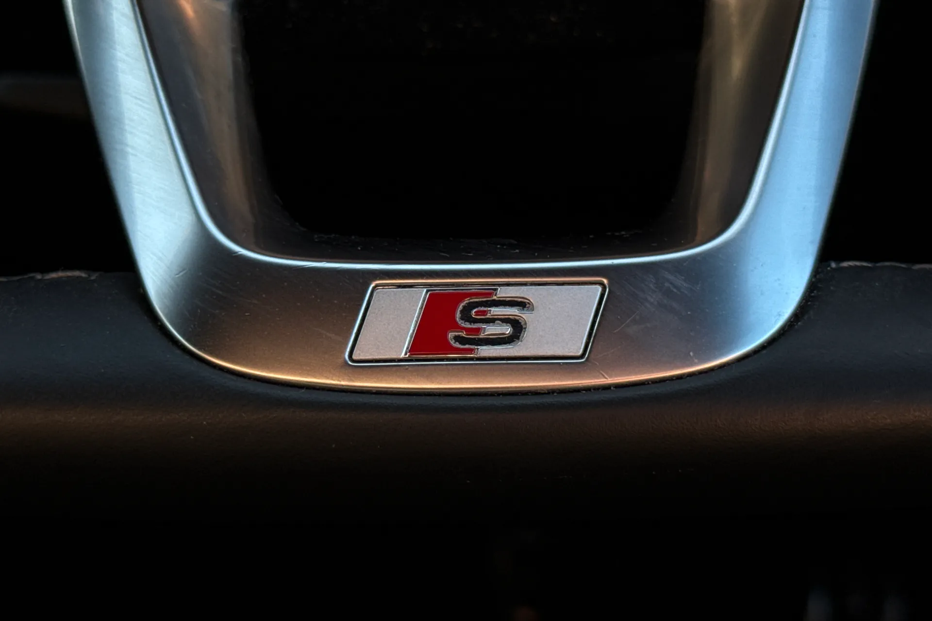 Audi Q5 thumbnail image number 13