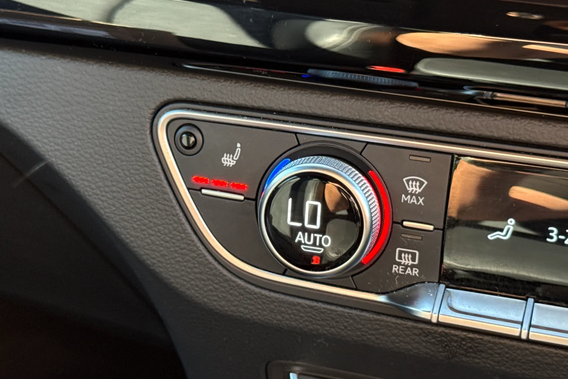 Audi Q5 thumbnail image number 15