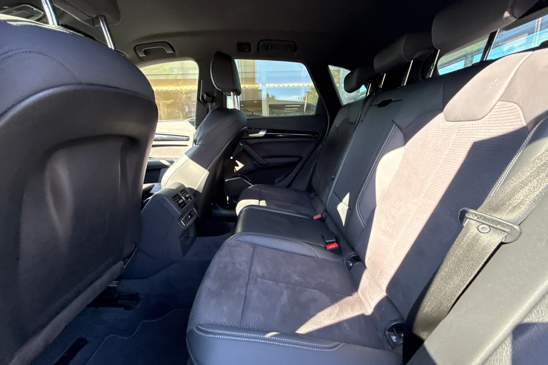 Audi Q5 thumbnail image number 42