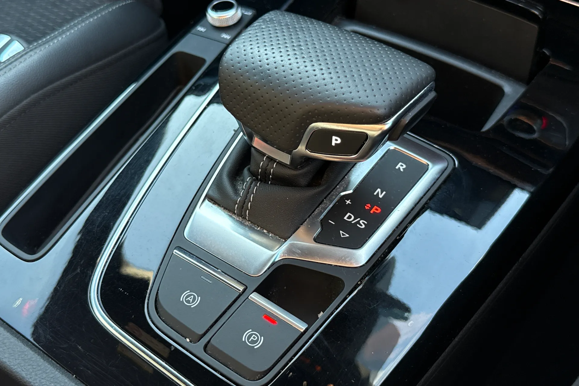 Audi Q5 thumbnail image number 17
