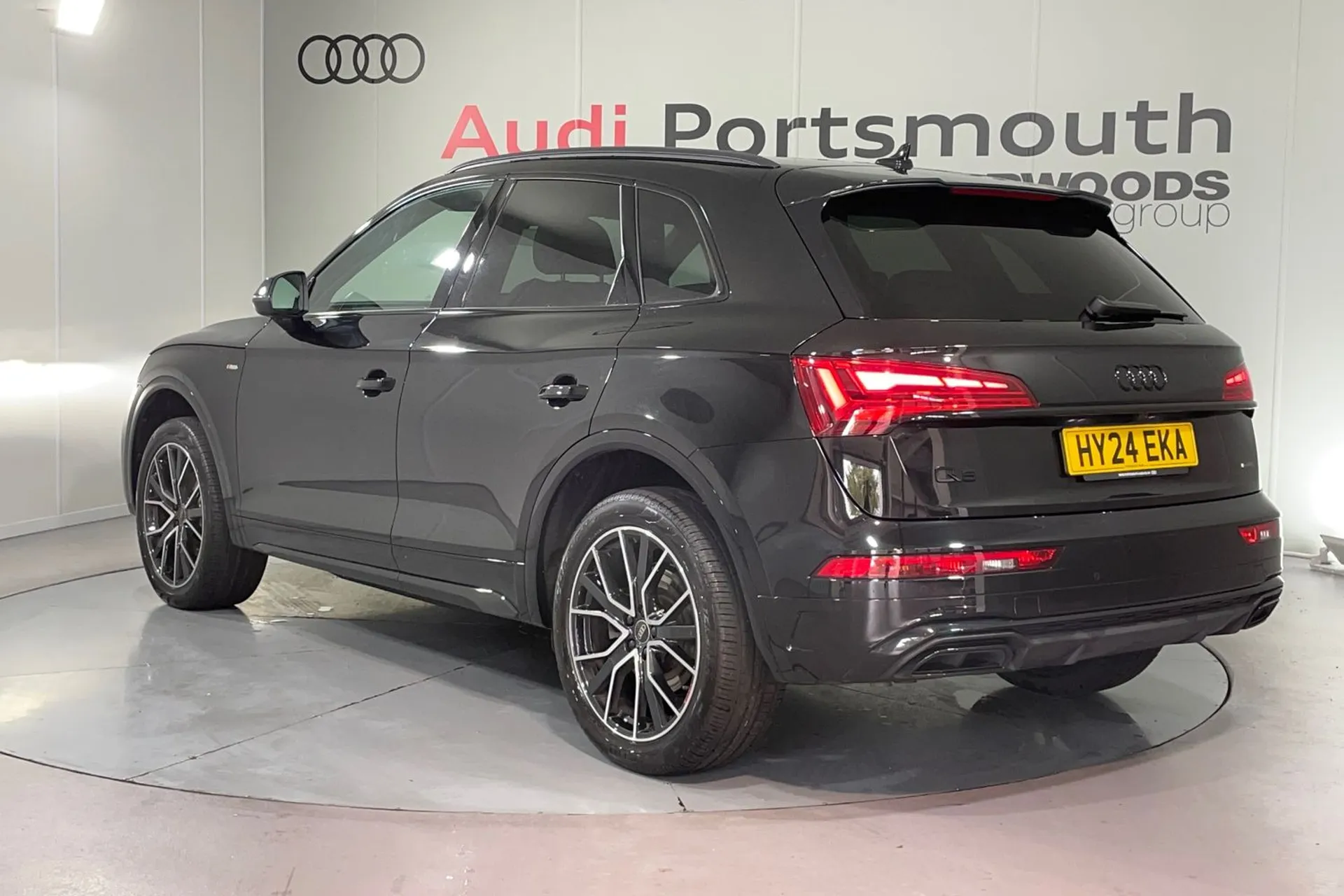 Audi Q5 thumbnail image number 9