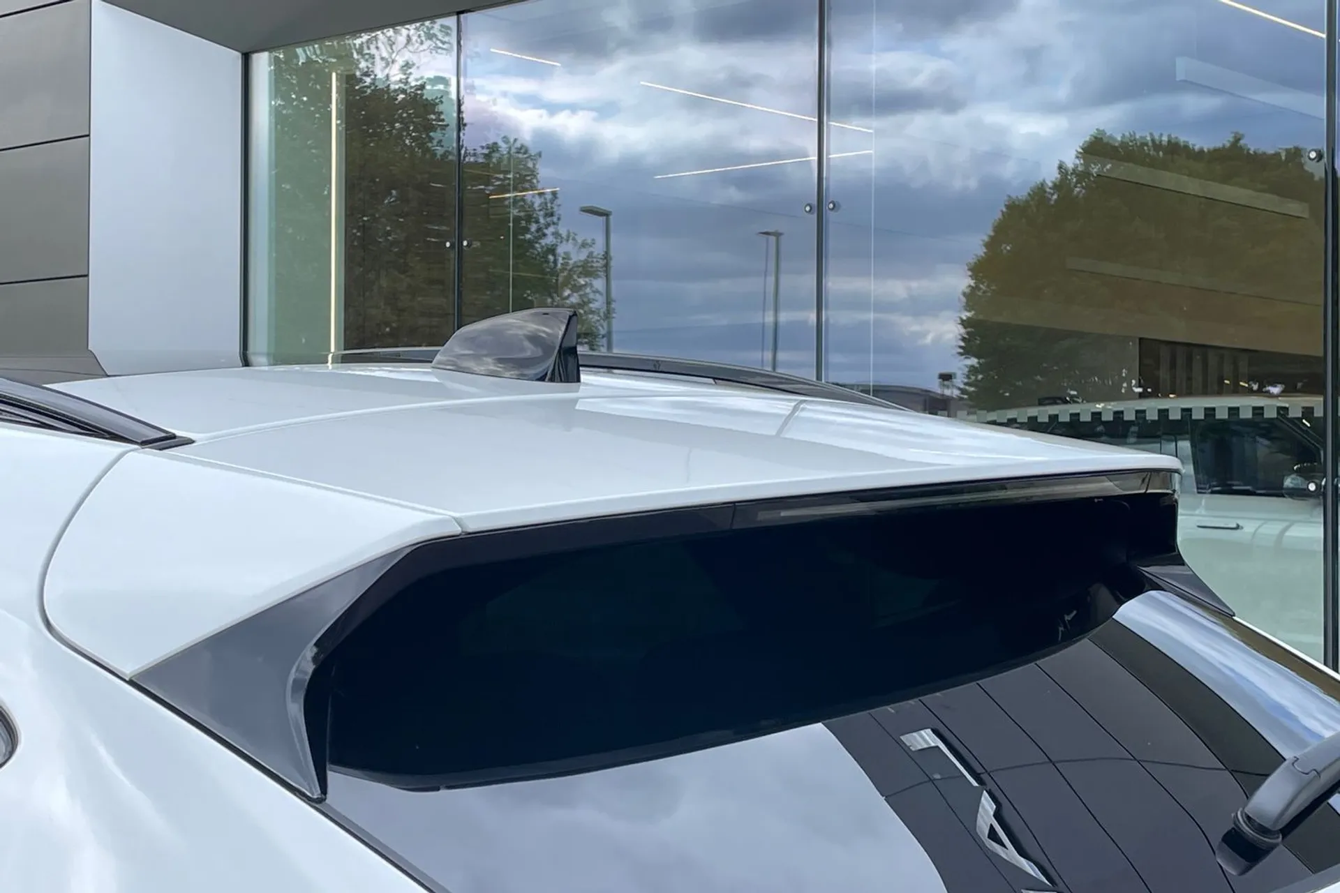 Jaguar E-PACE thumbnail image number 29