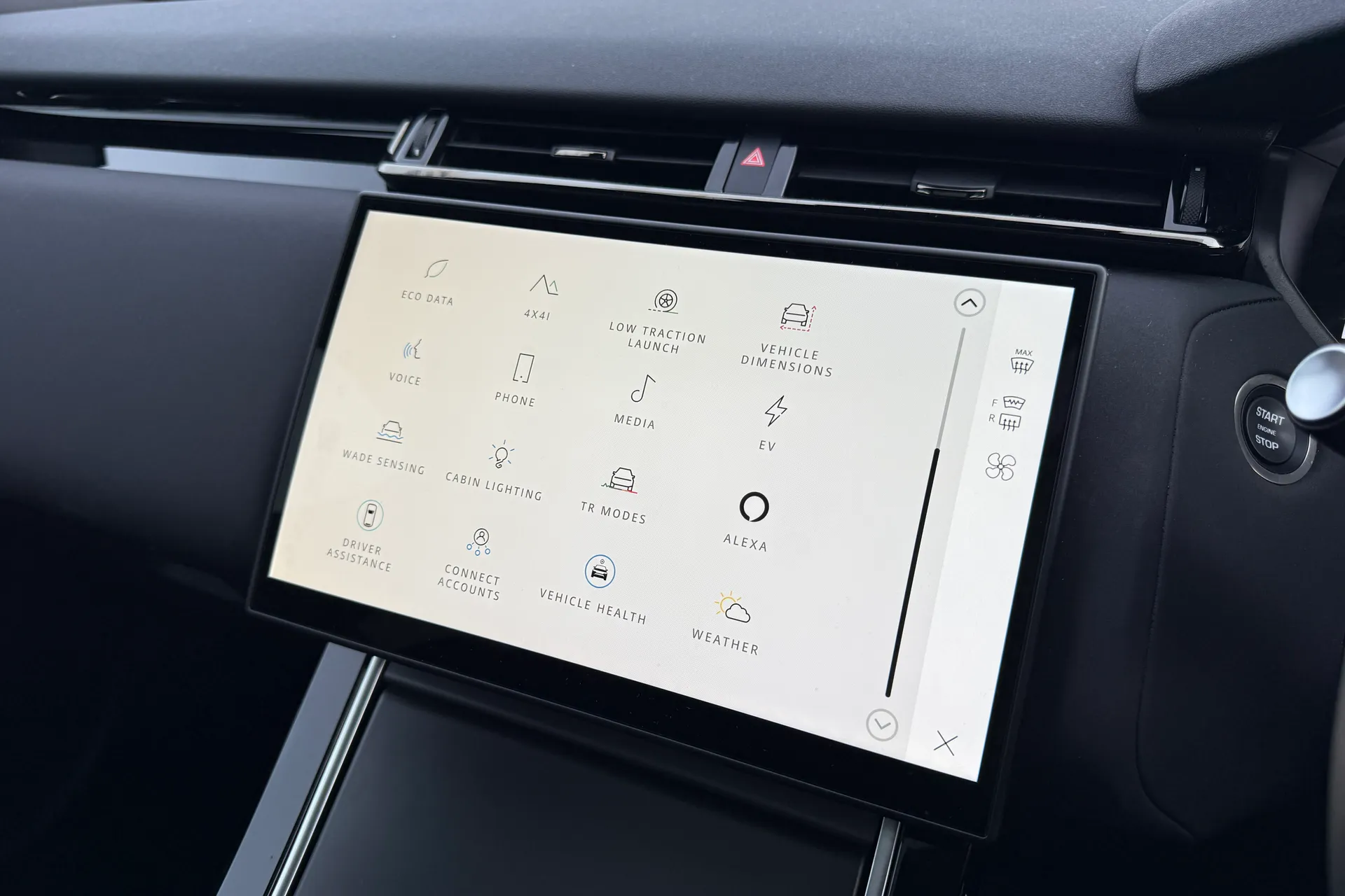 LAND ROVER RANGE ROVER VELAR thumbnail image number 53