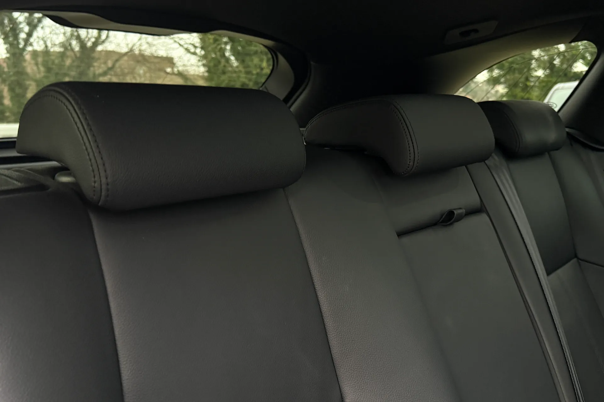 LAND ROVER RANGE ROVER VELAR thumbnail image number 33