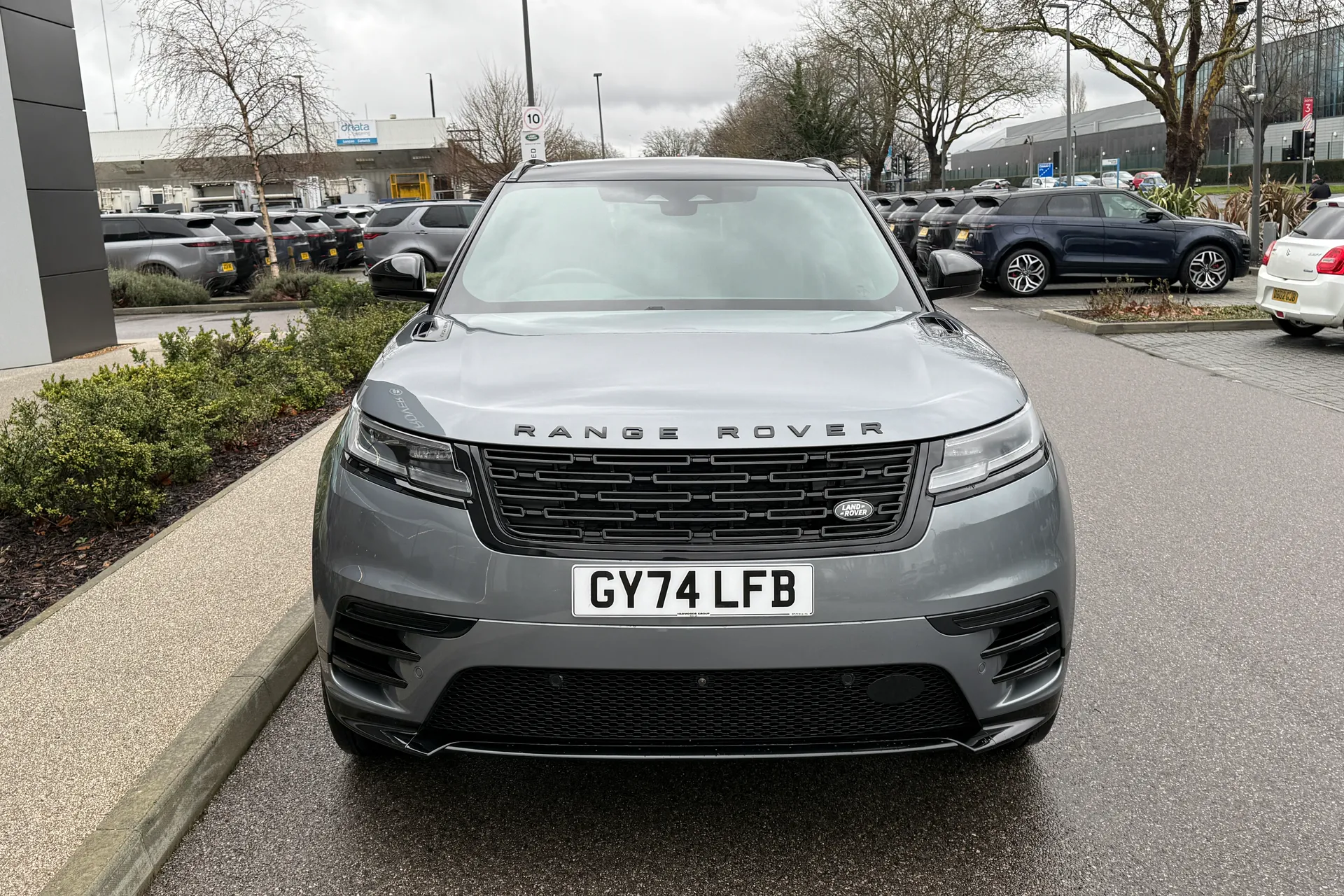 LAND ROVER RANGE ROVER VELAR thumbnail image number 15