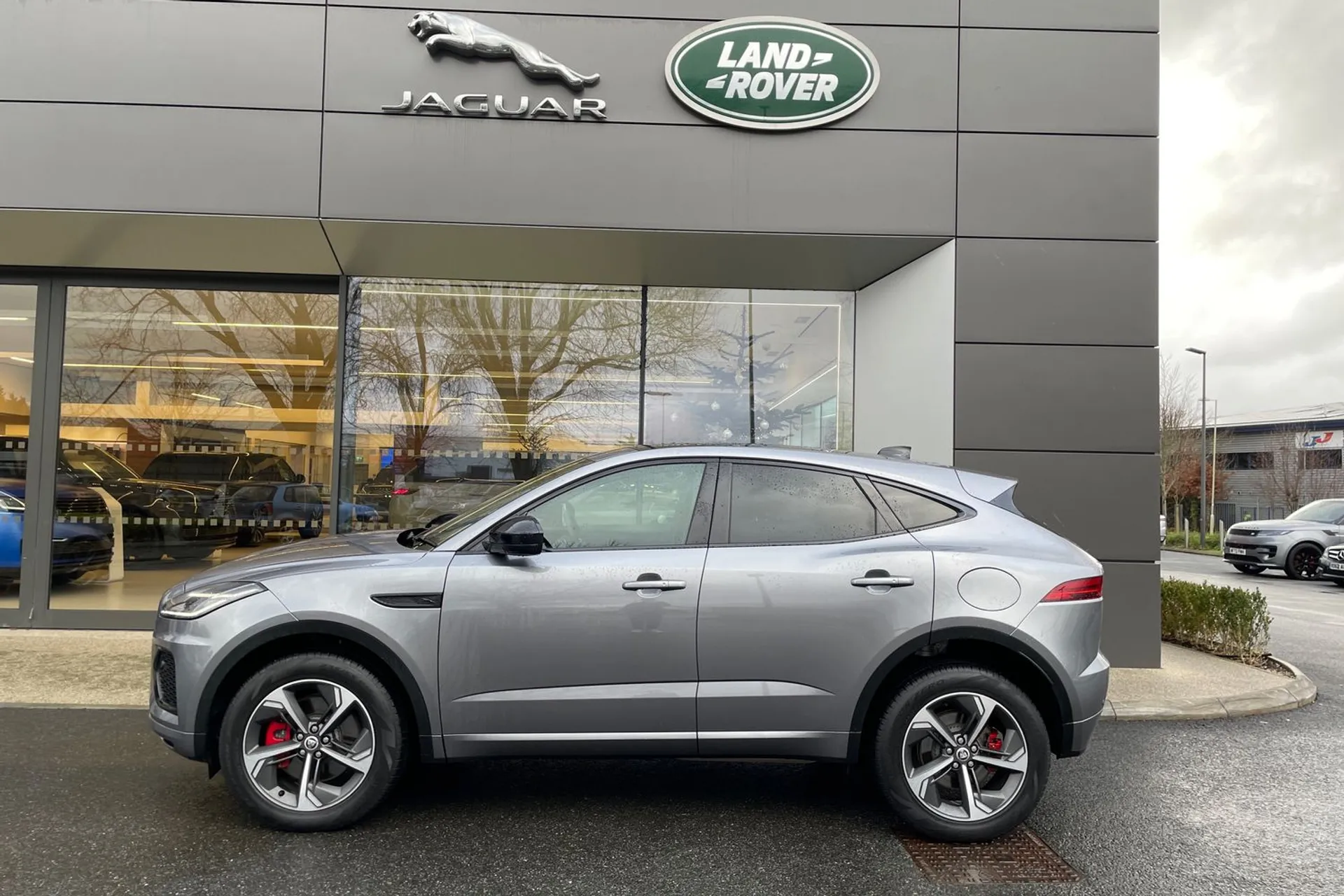 Jaguar E-PACE thumbnail image number 26