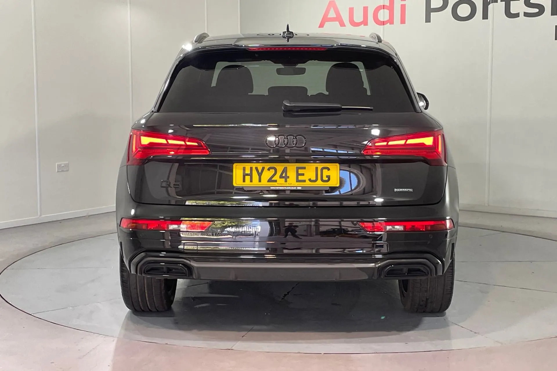 Audi Q5 thumbnail image number 6