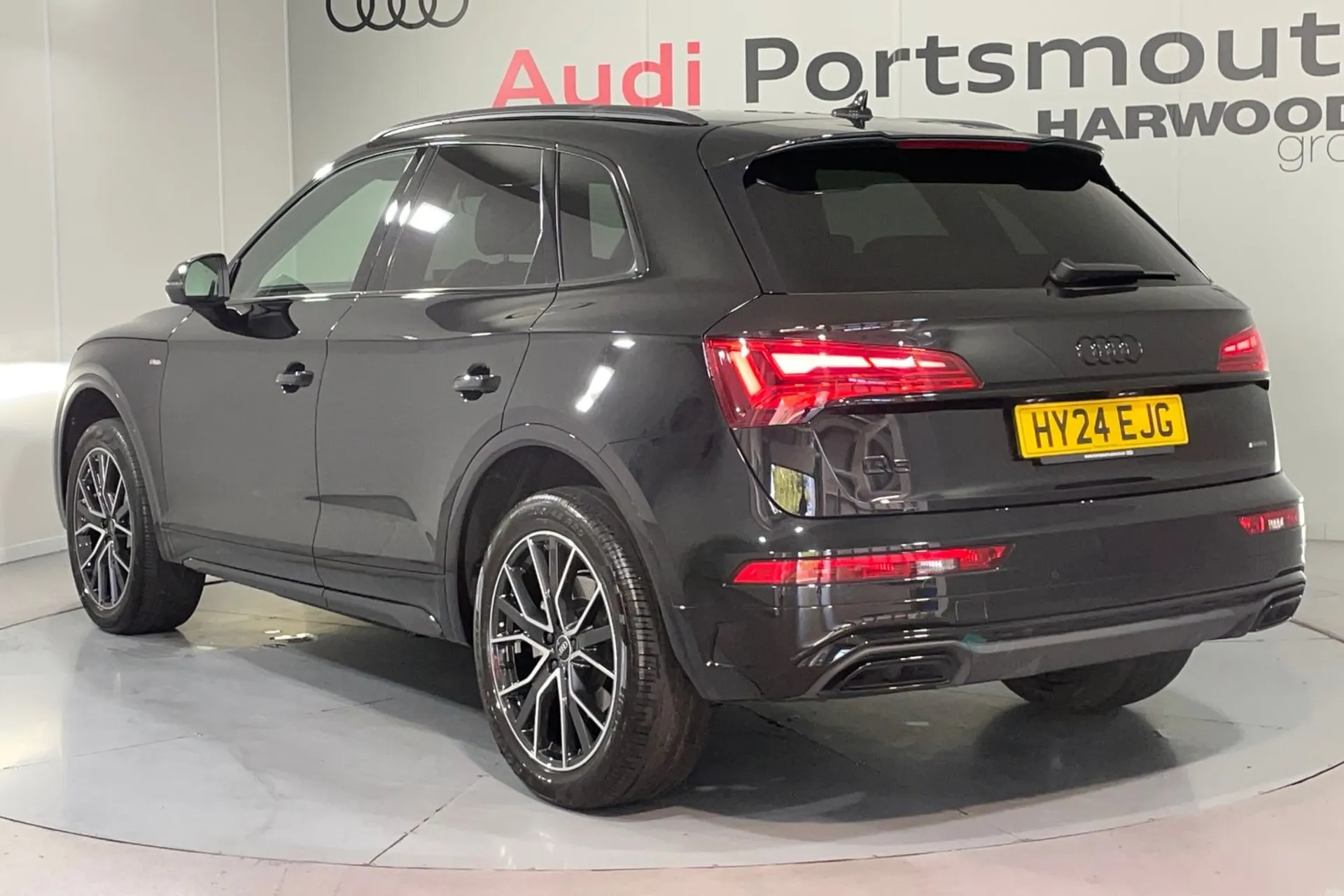 Audi Q5 thumbnail image number 9