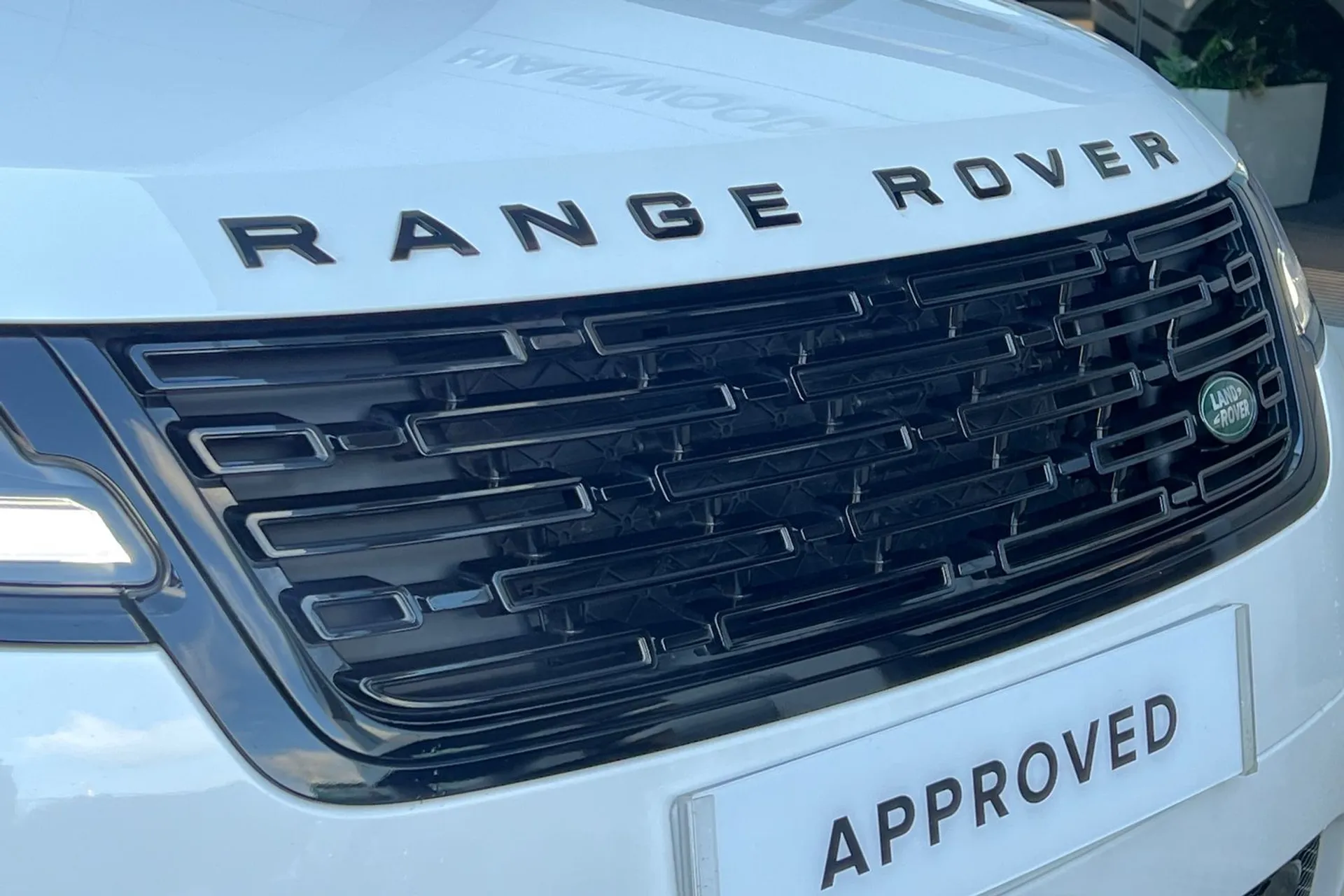 LAND ROVER RANGE ROVER VELAR thumbnail image number 67