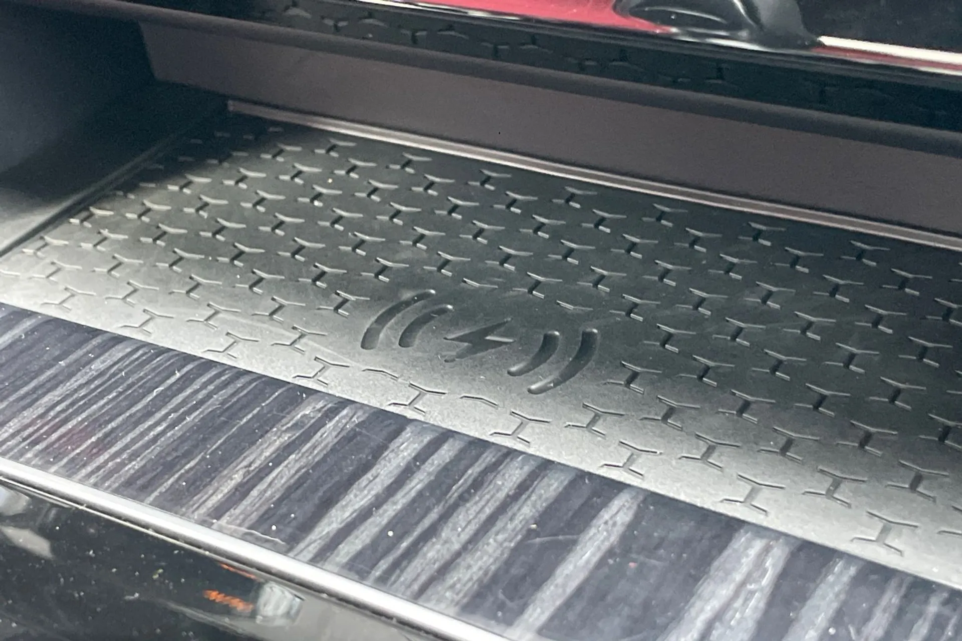 Jaguar XE thumbnail image number 53