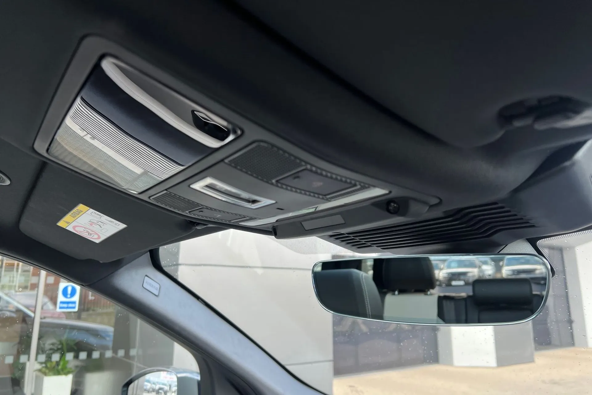 LAND ROVER DISCOVERY SPORT thumbnail image number 45