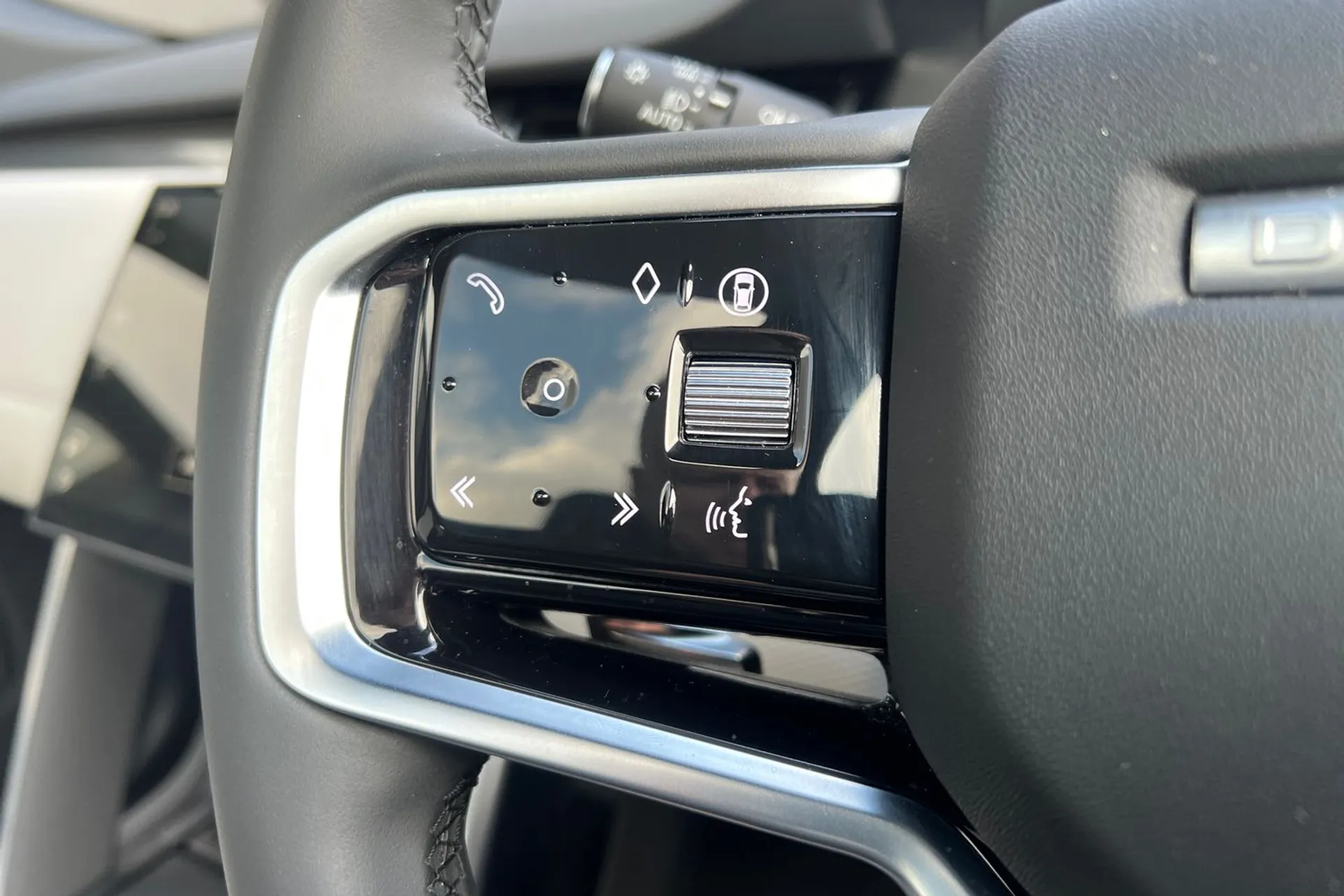 LAND ROVER DISCOVERY SPORT thumbnail image number 39