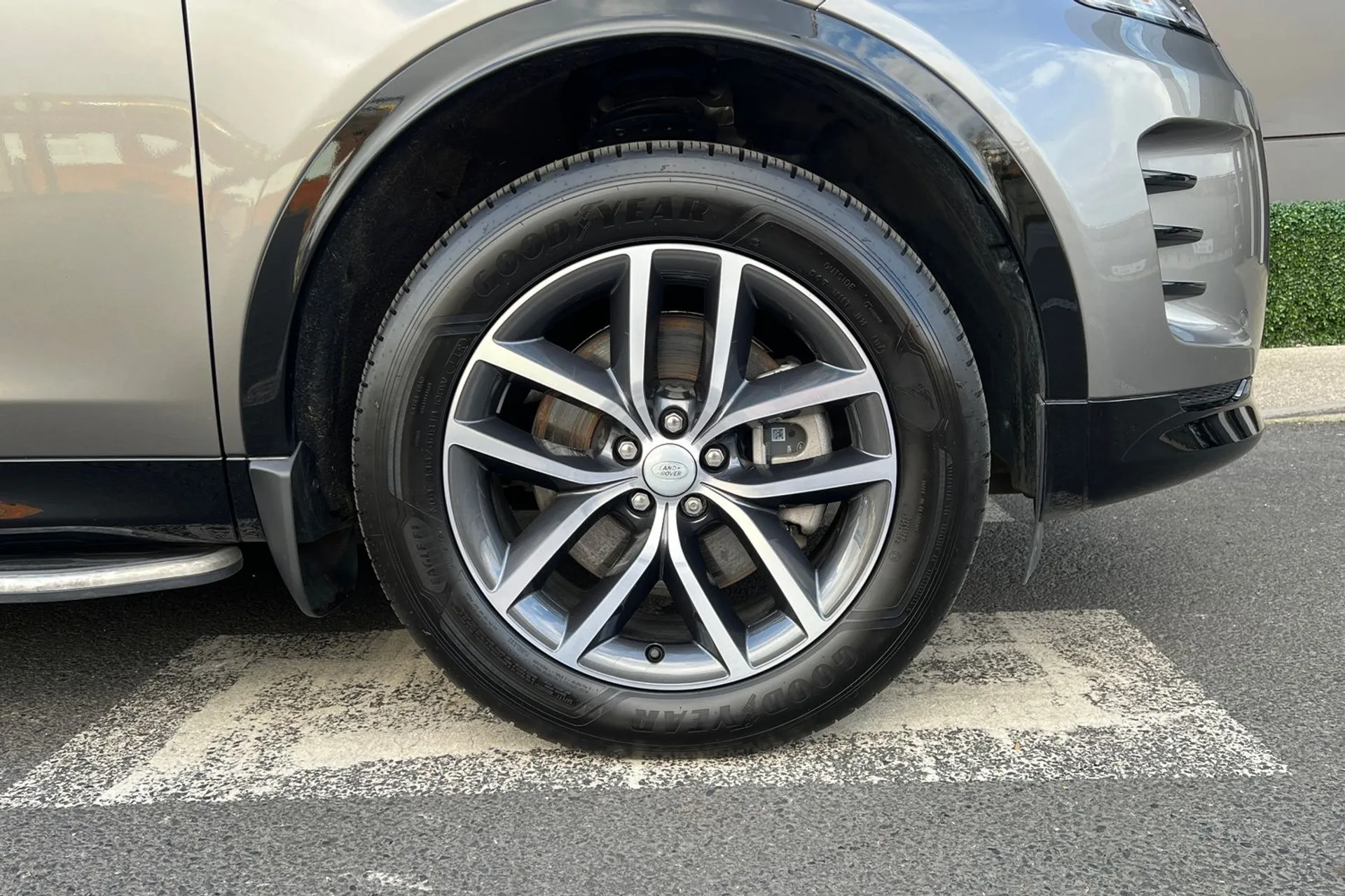 LAND ROVER DISCOVERY SPORT thumbnail image number 14
