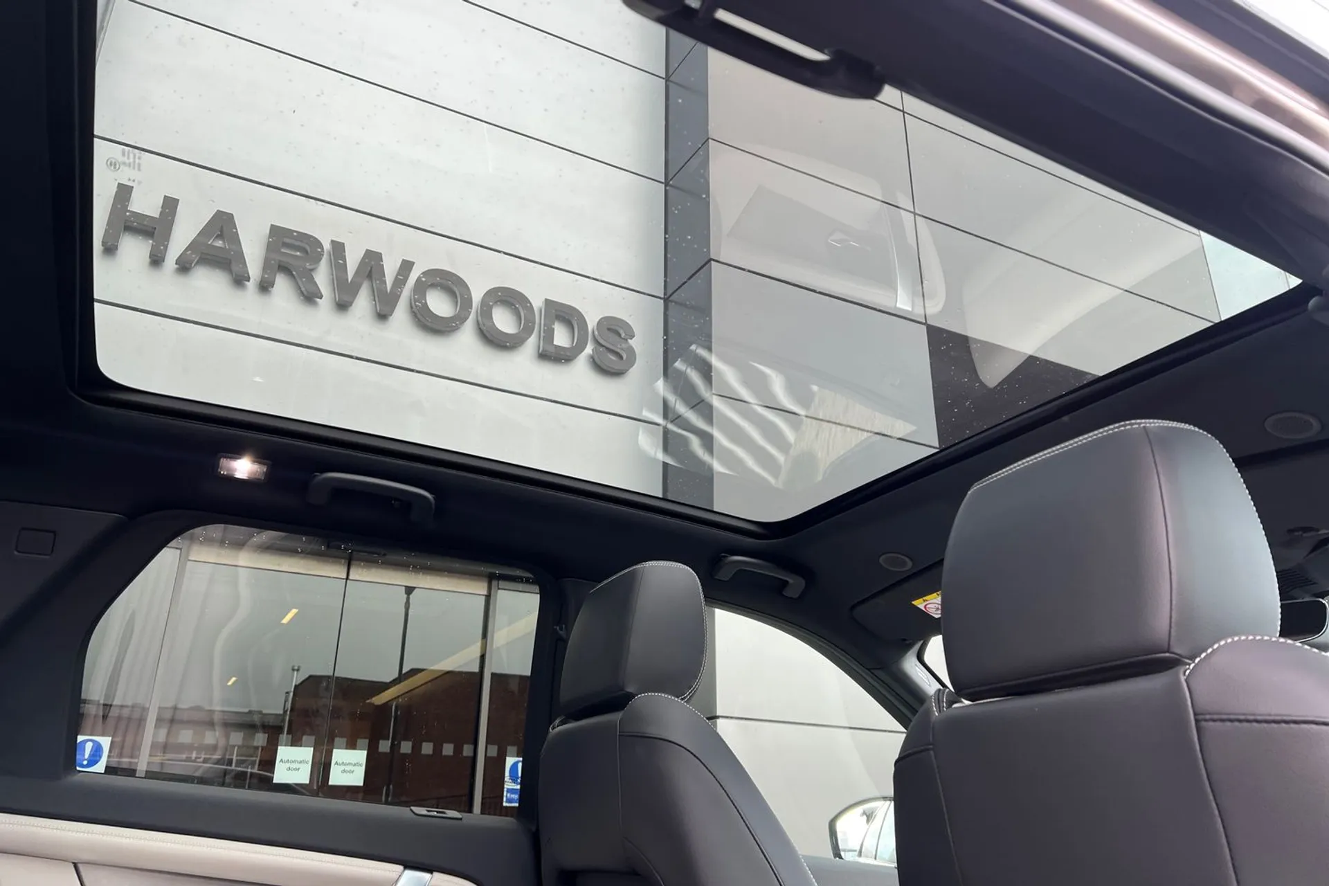 LAND ROVER DISCOVERY SPORT thumbnail image number 27