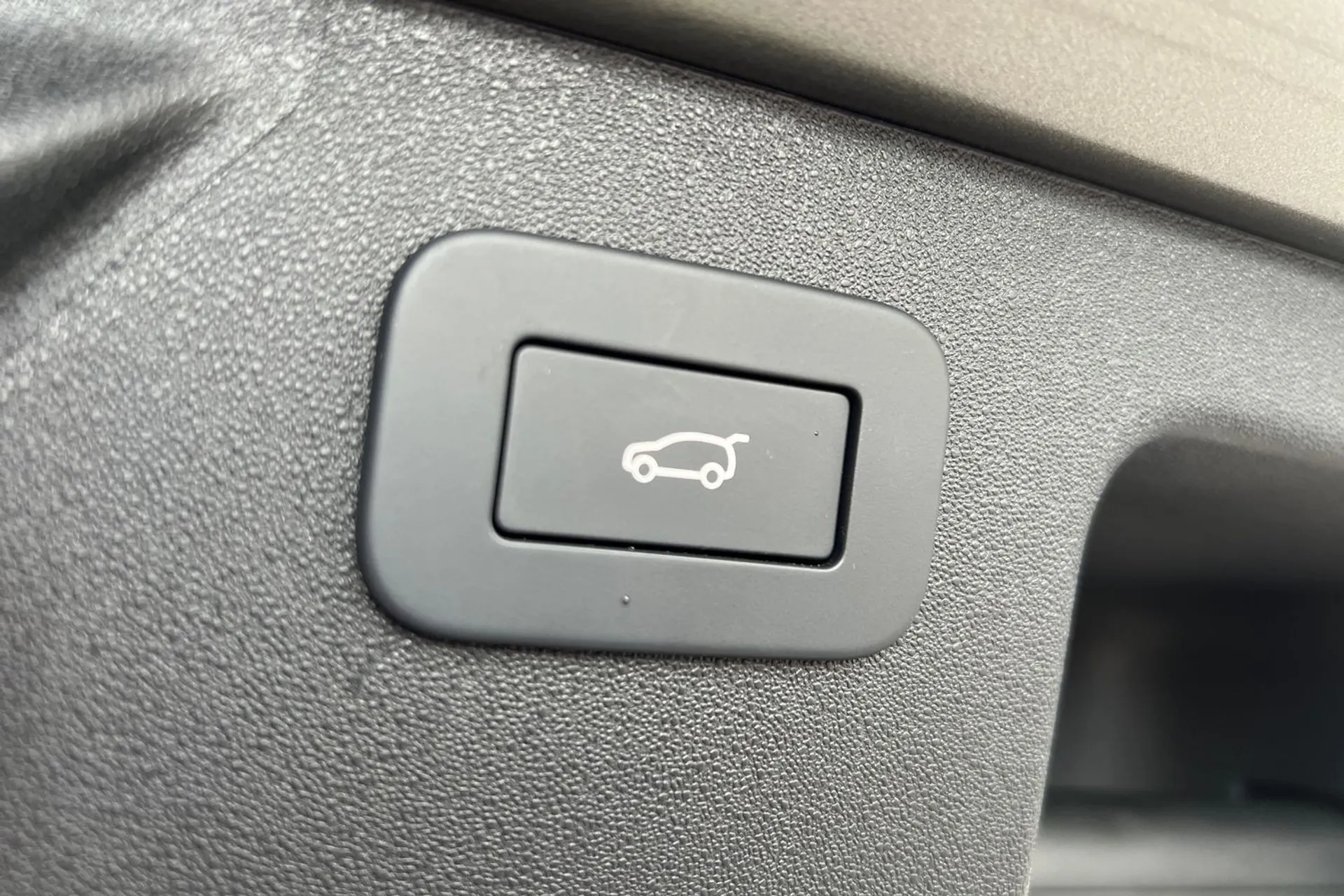 LAND ROVER DISCOVERY SPORT thumbnail image number 25