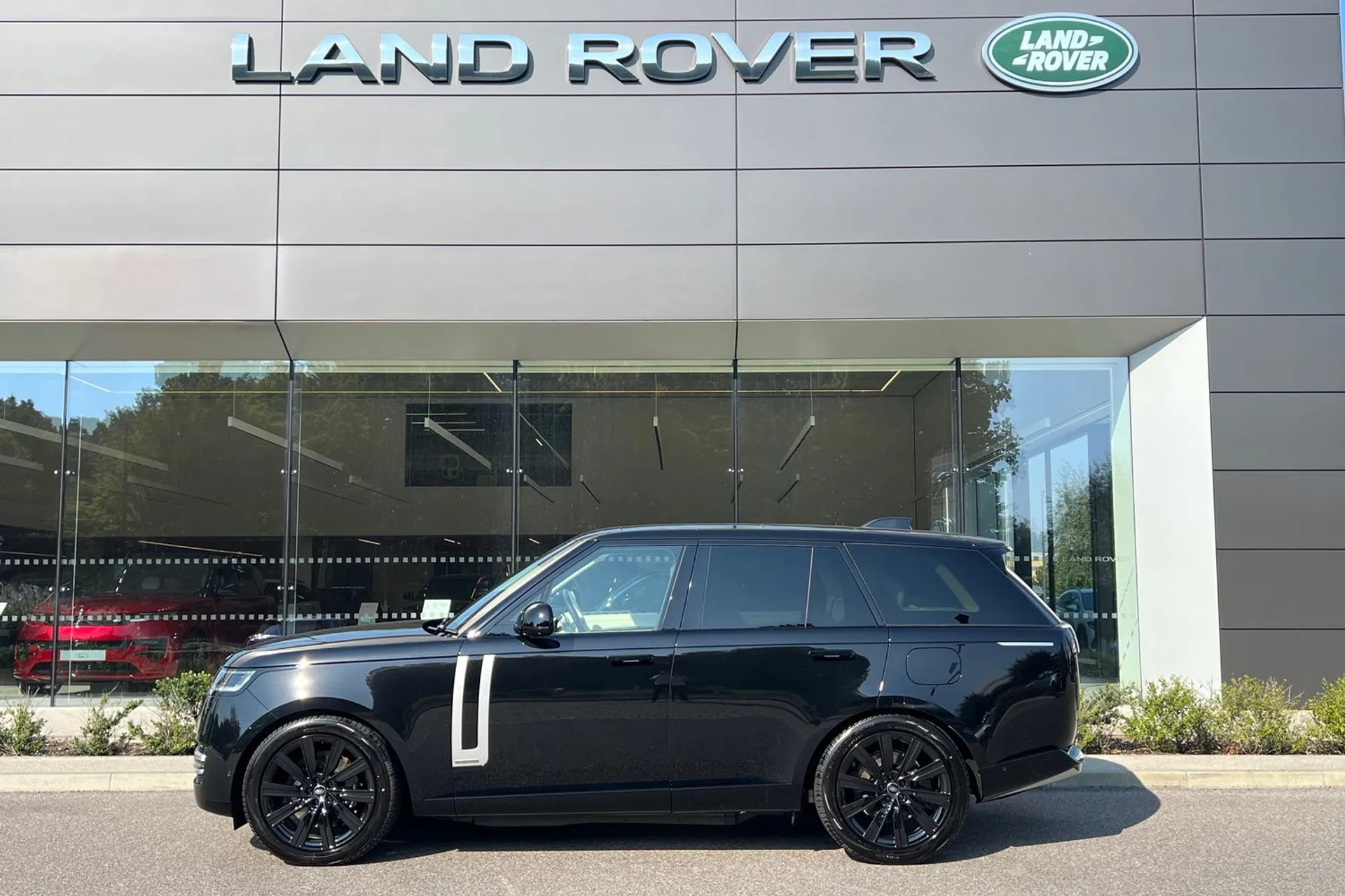 LAND ROVER RANGE ROVER thumbnail image number 7