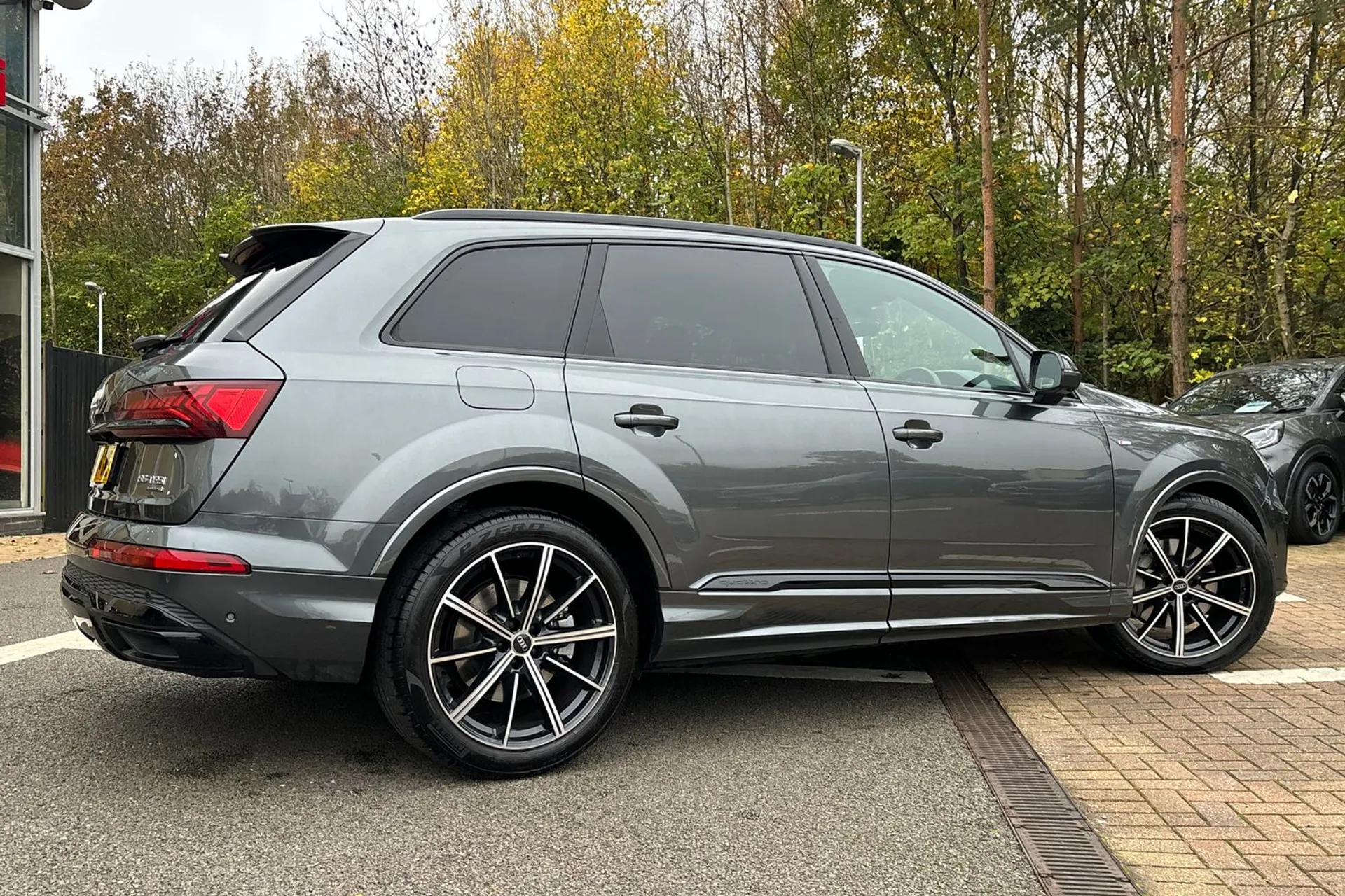 Audi Q7 thumbnail image number 6