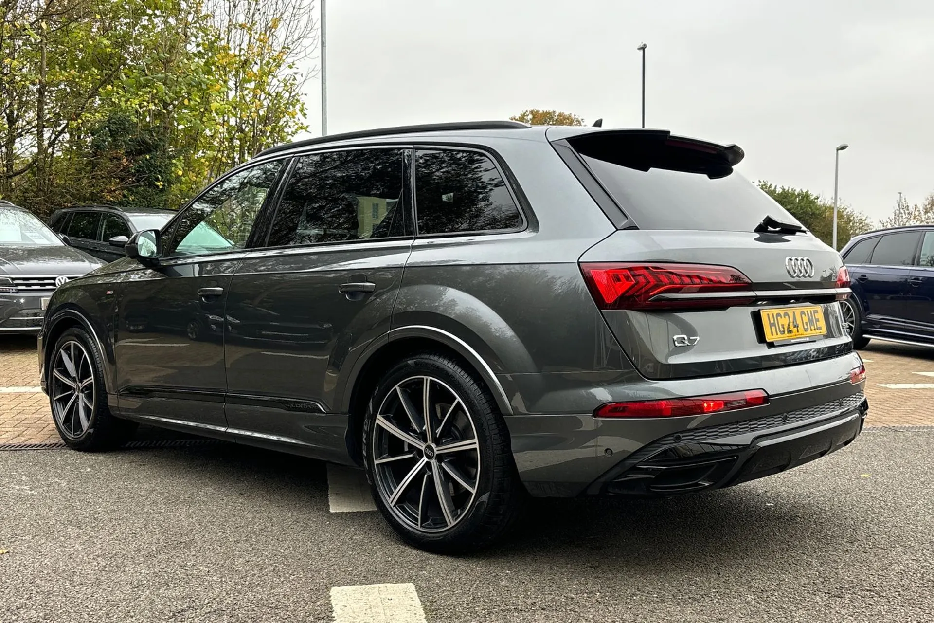 Audi Q7 thumbnail image number 8